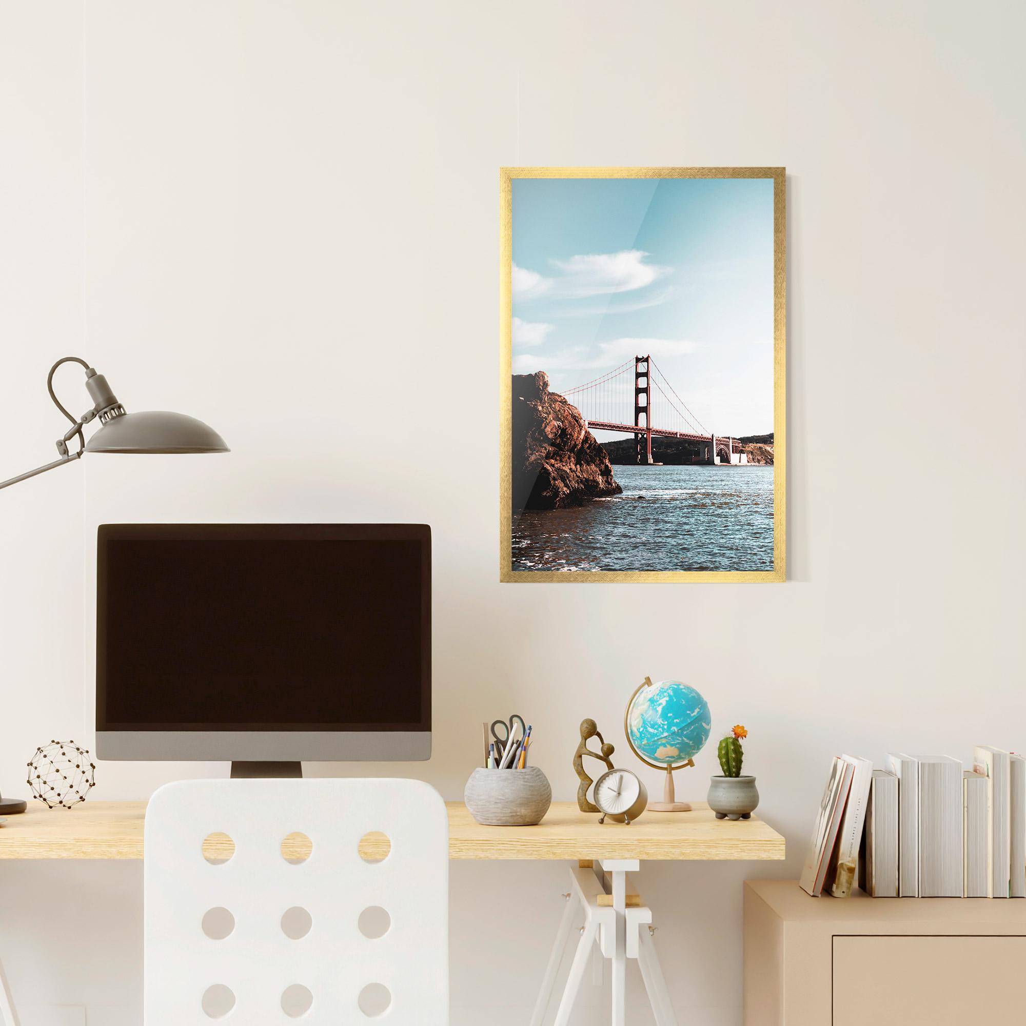 Keretezett Poszter Water Red Bridge mockup 6