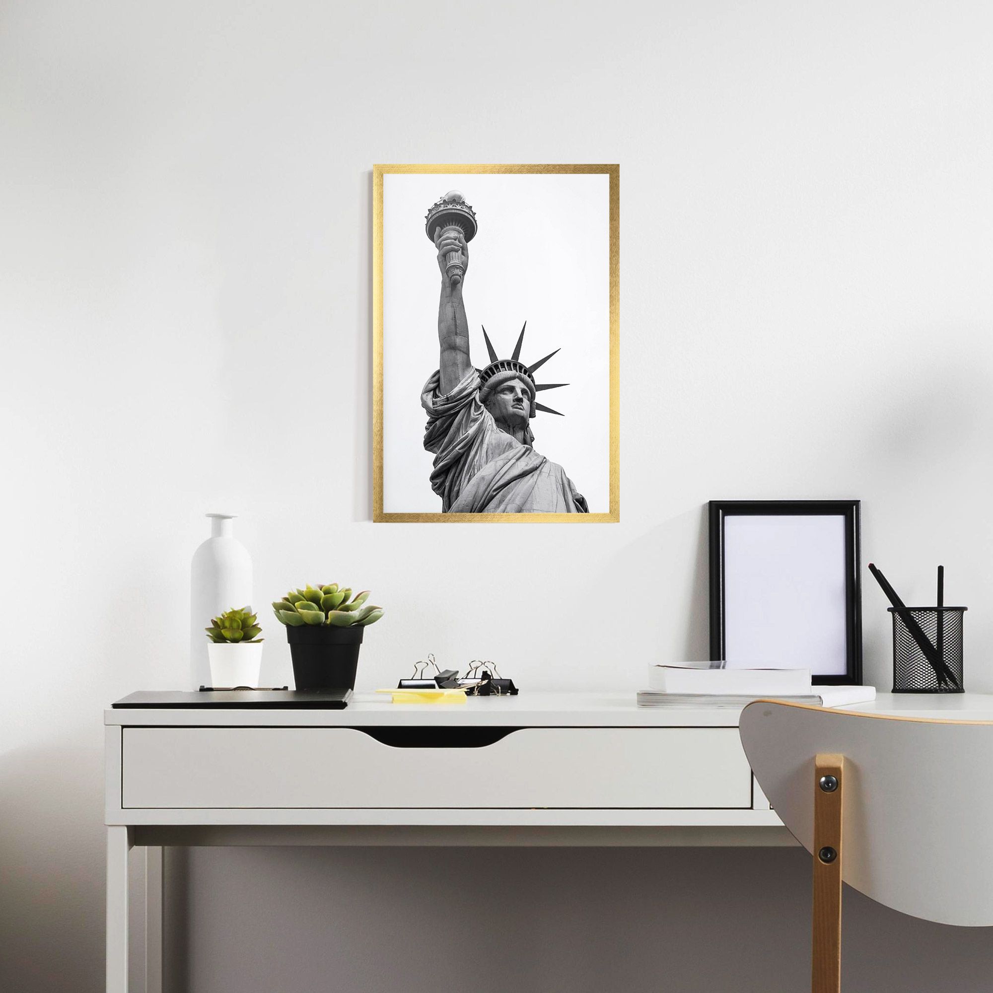 Liberty Statue mockup 7
