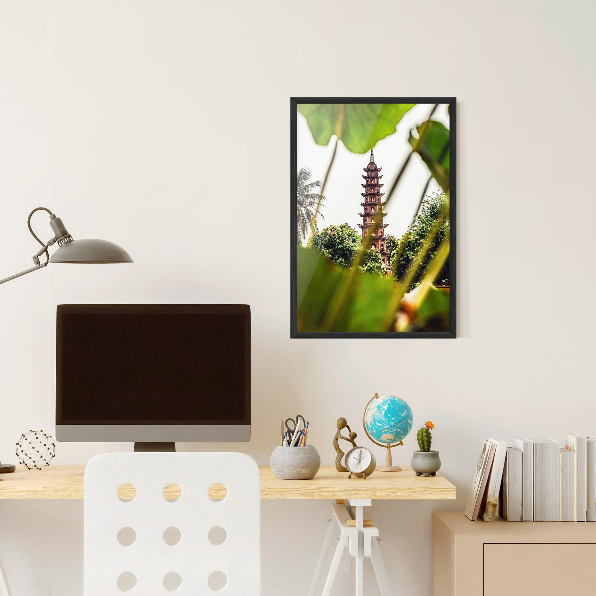 Keretezett Poszter Tran Quoc Pagoda mockup 6
