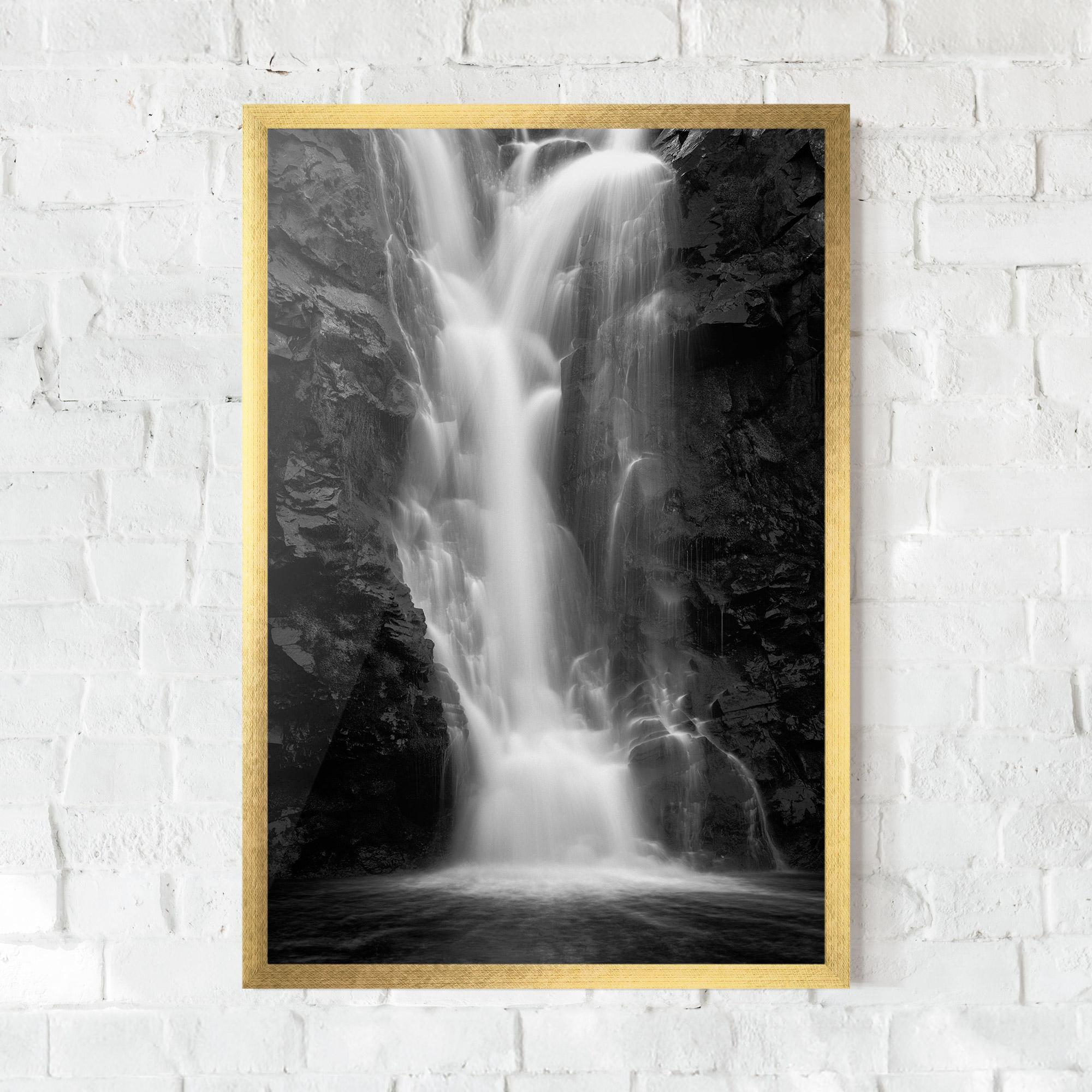 Keretezett Poszter Black Rock Waterfall View mockup 0