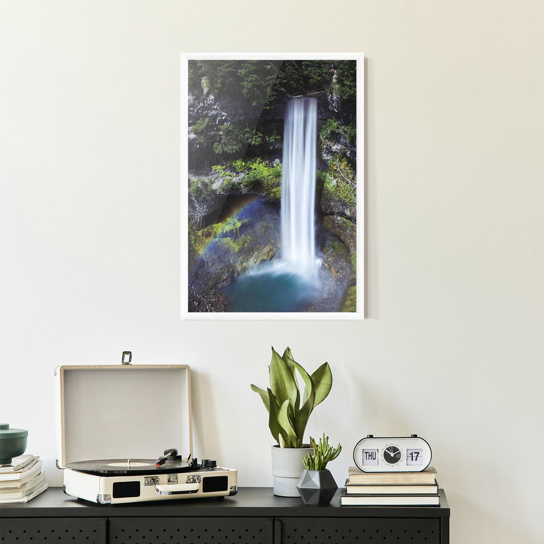 Keretezett Poszter Pretty Rainbow Waterfall mockup 2