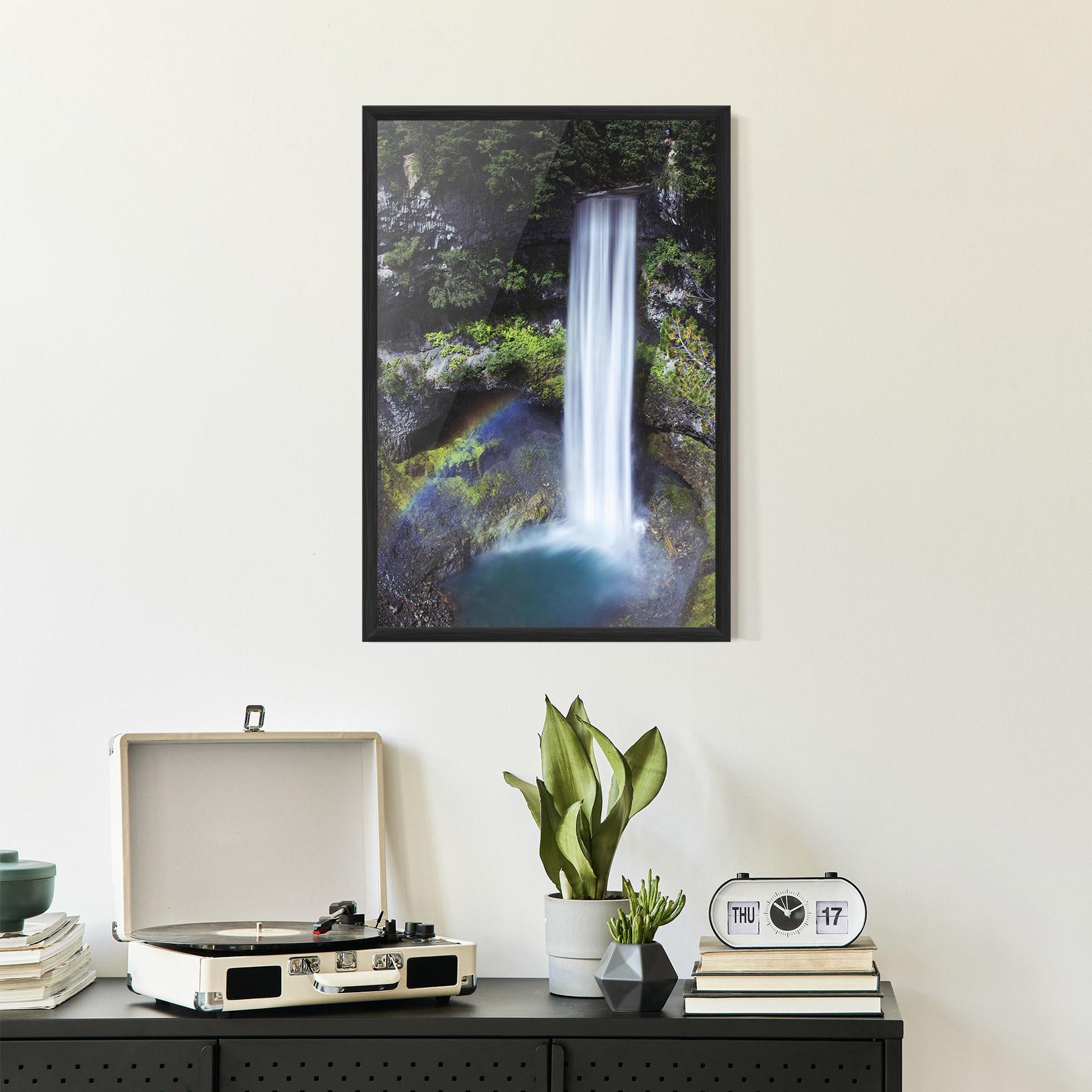 Keretezett Poszter Pretty Rainbow Waterfall mockup 2