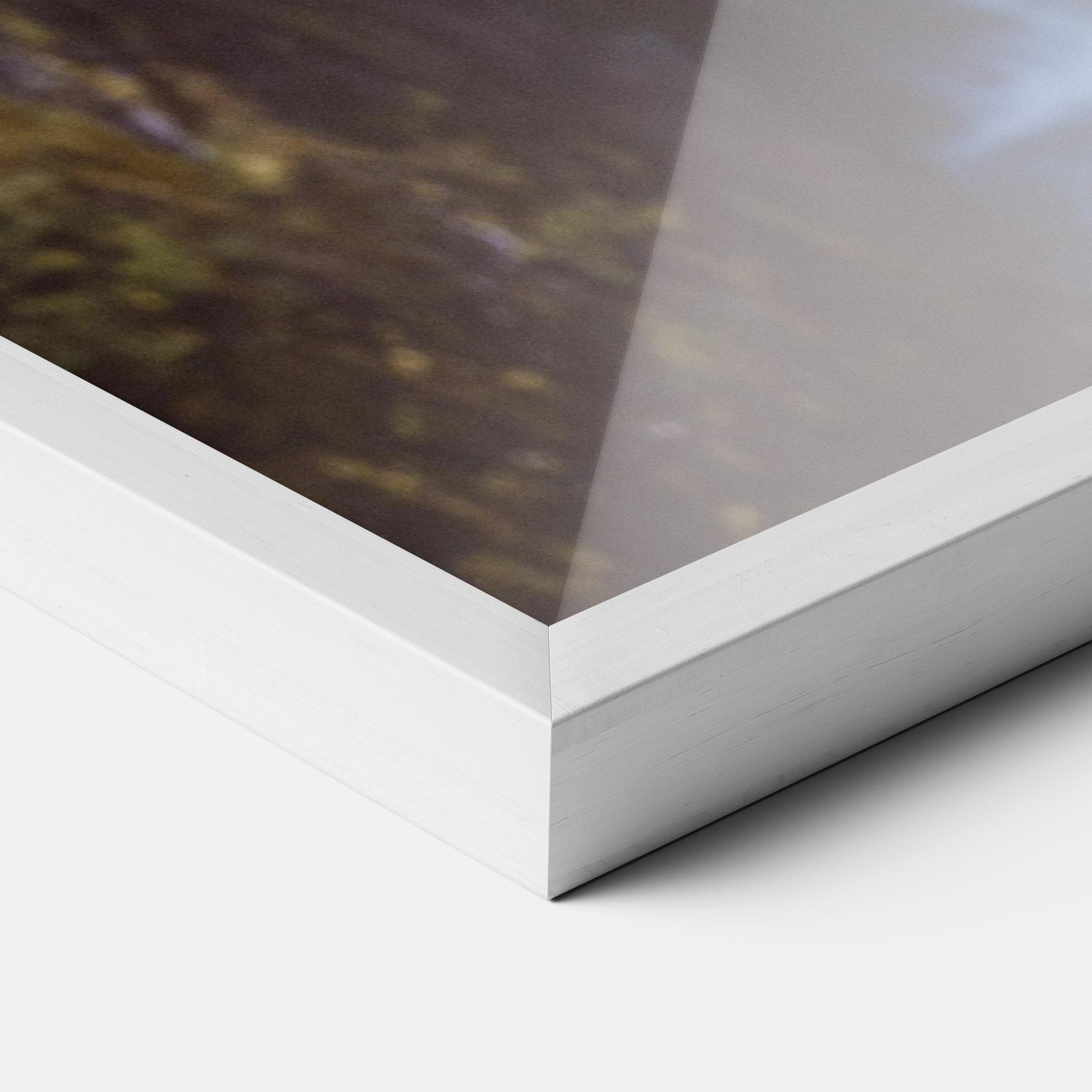 Keretezett Poszter Waterfall Bringe Red Leaves mockup 3