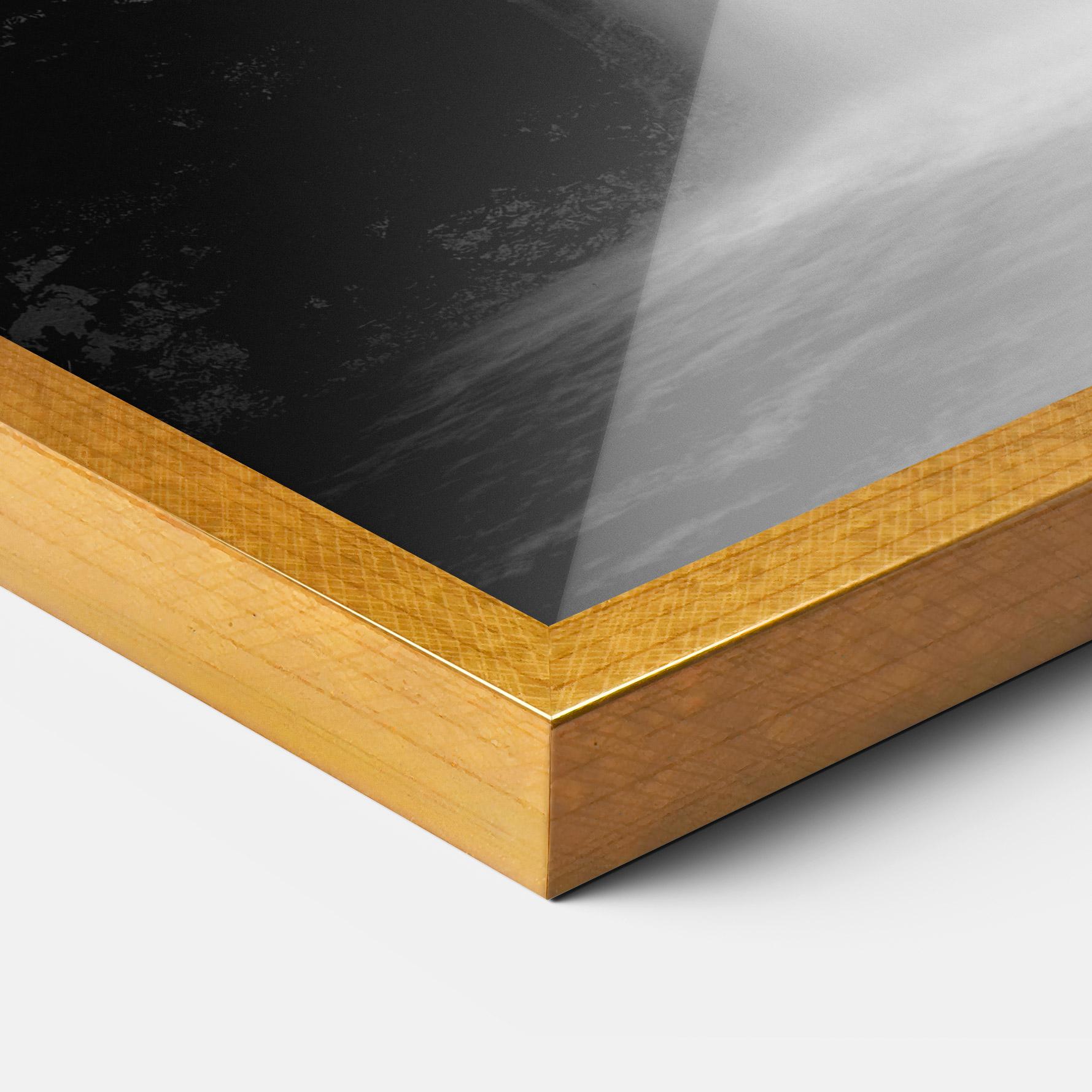 Keretezett Poszter Black Rock Waterfall View mockup 3