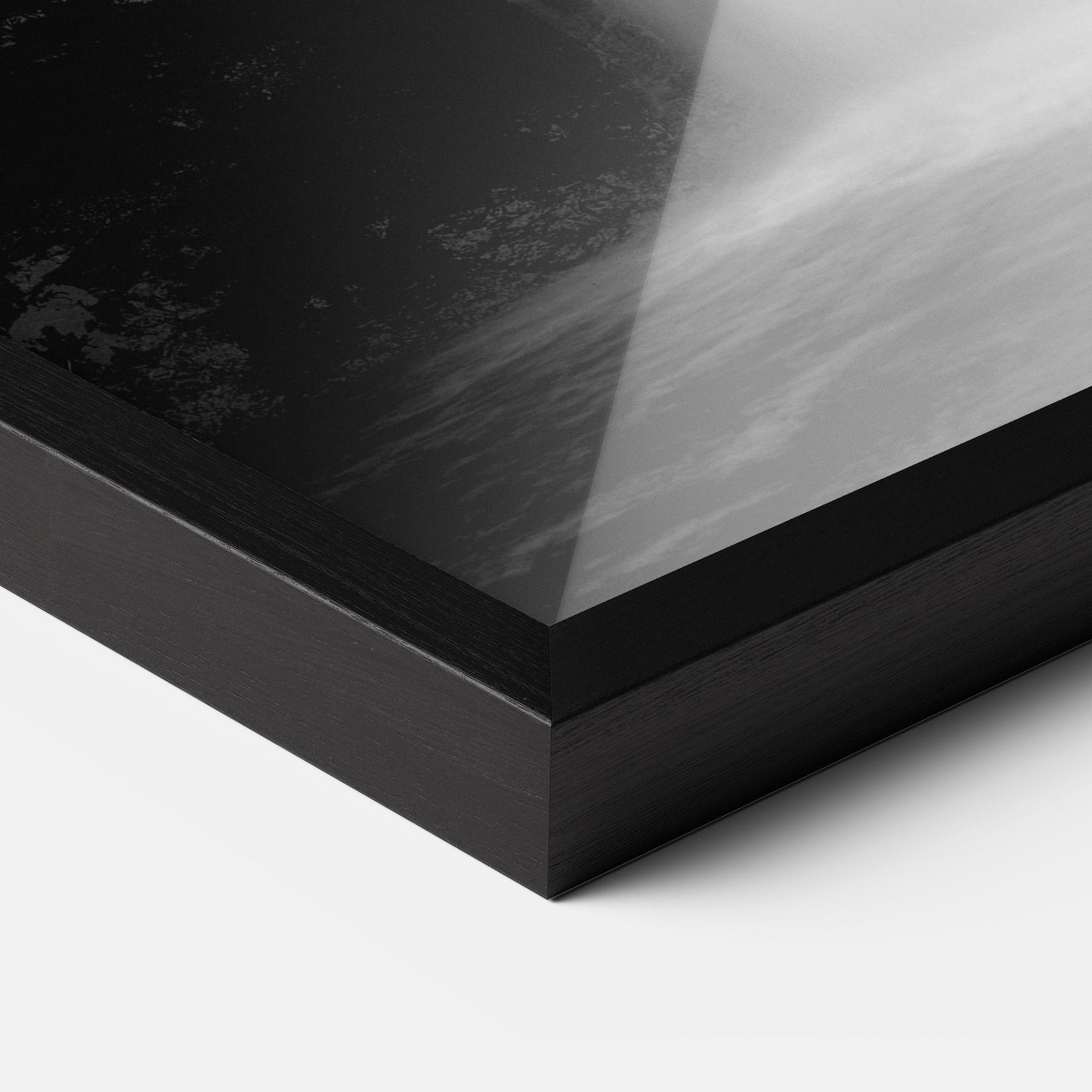 Keretezett Poszter Black Rock Waterfall View mockup 3