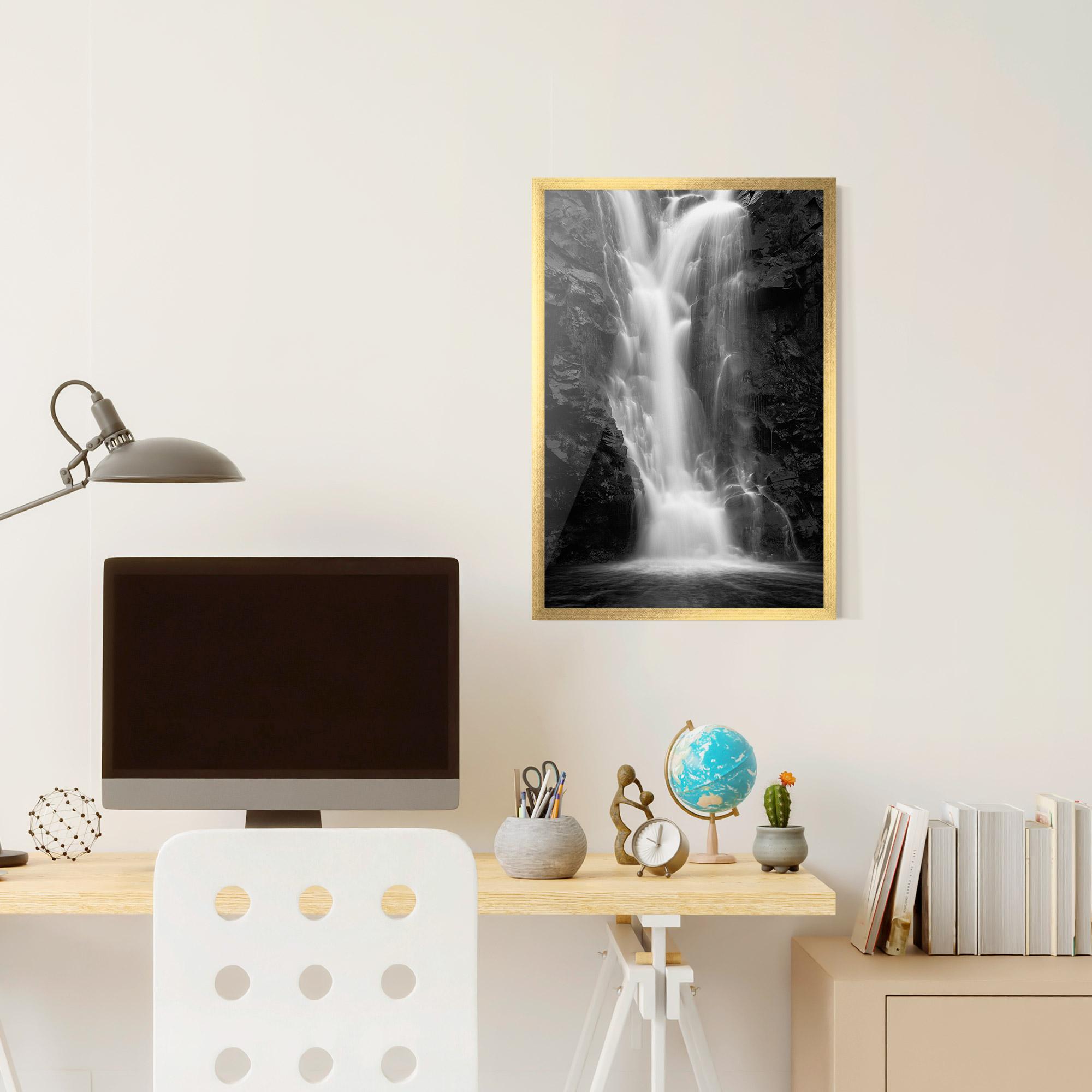 Keretezett Poszter Black Rock Waterfall View mockup 6