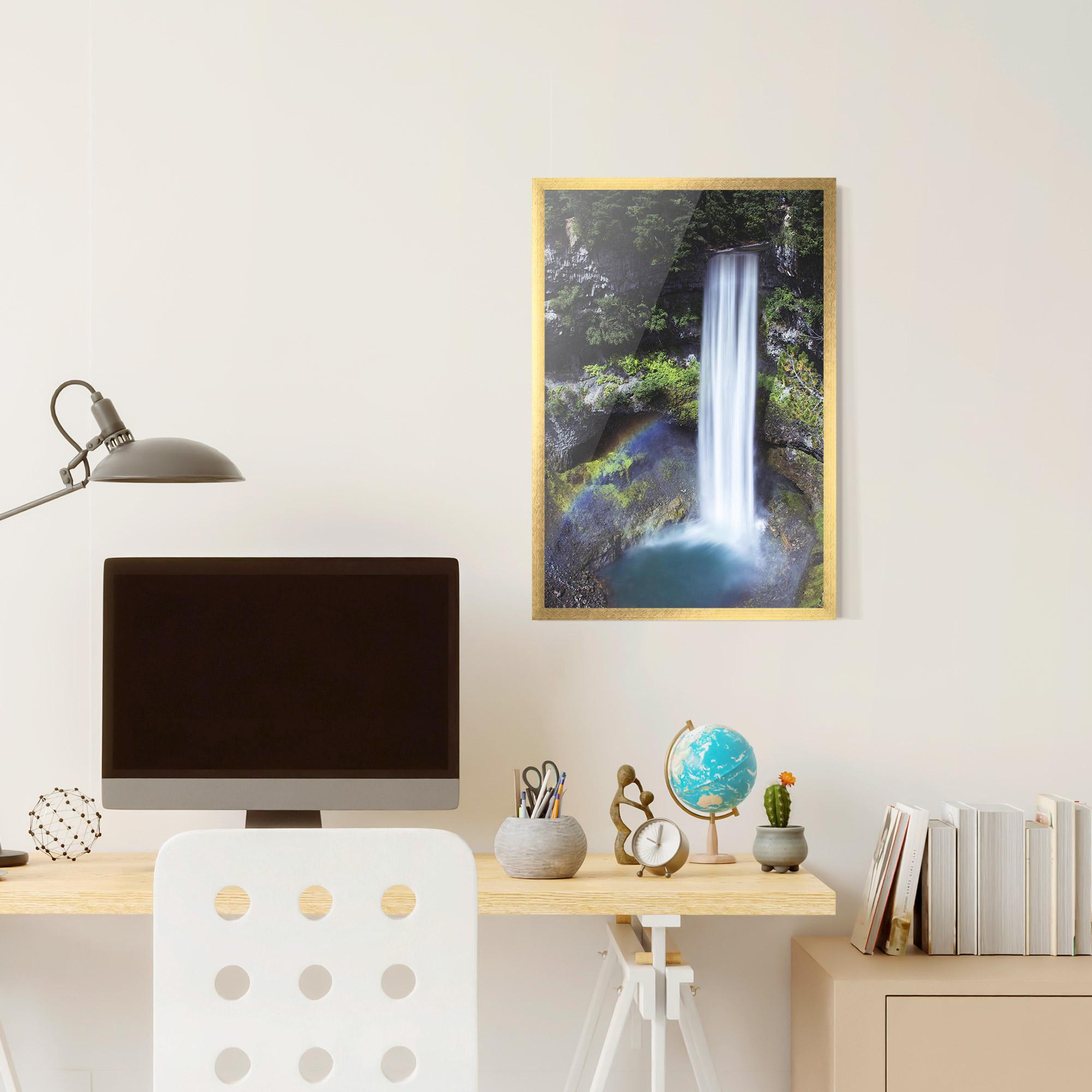 Keretezett Poszter Pretty Rainbow Waterfall mockup 6