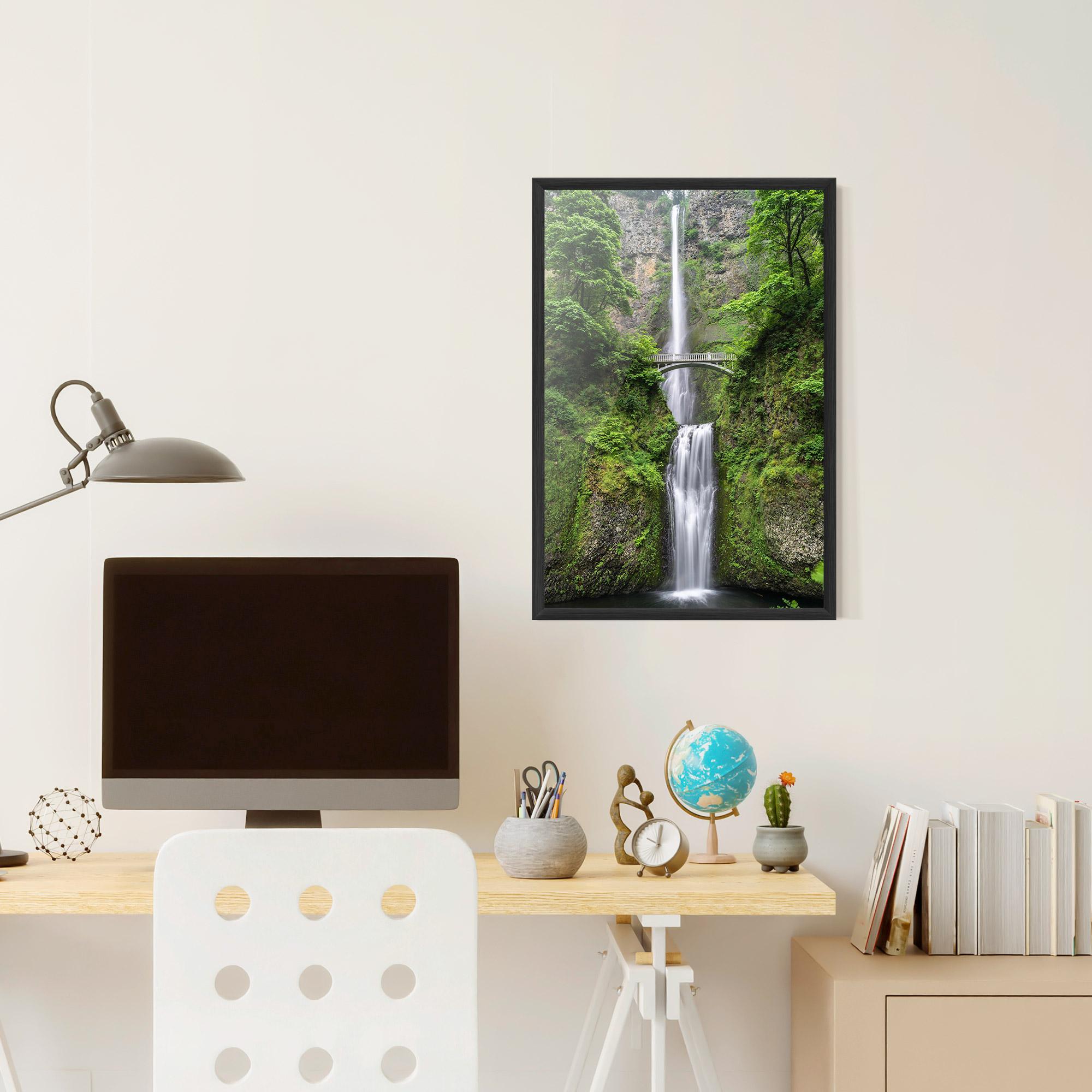 Keretezett Poszter Green Leaves Bridge View mockup 6