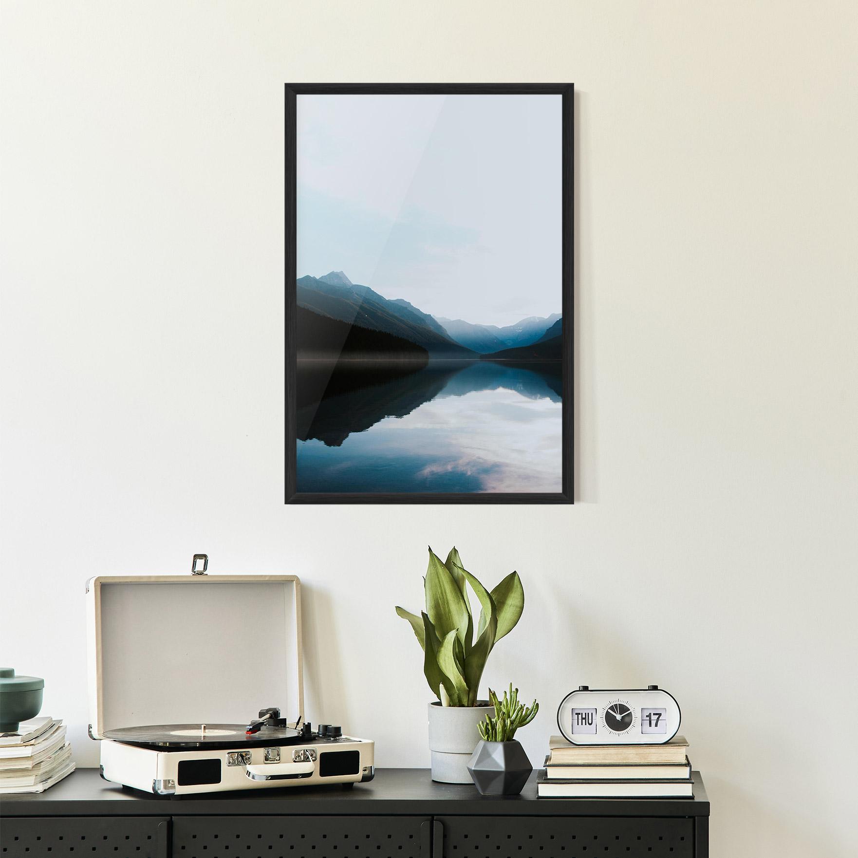 Keretezett Poszter Foggy Blue Light mockup 2