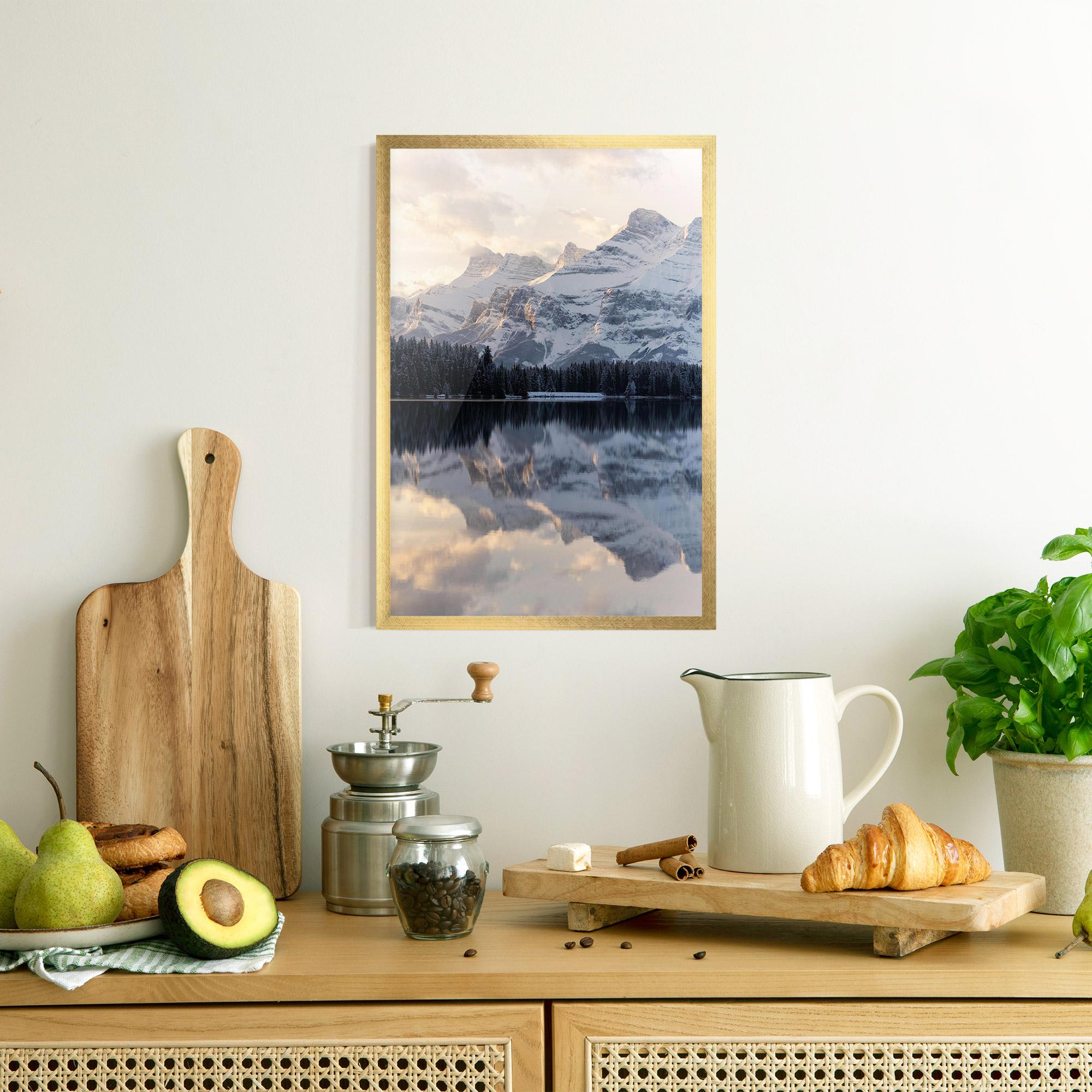 Keretezett Poszter Pretty Light Lake mockup 8