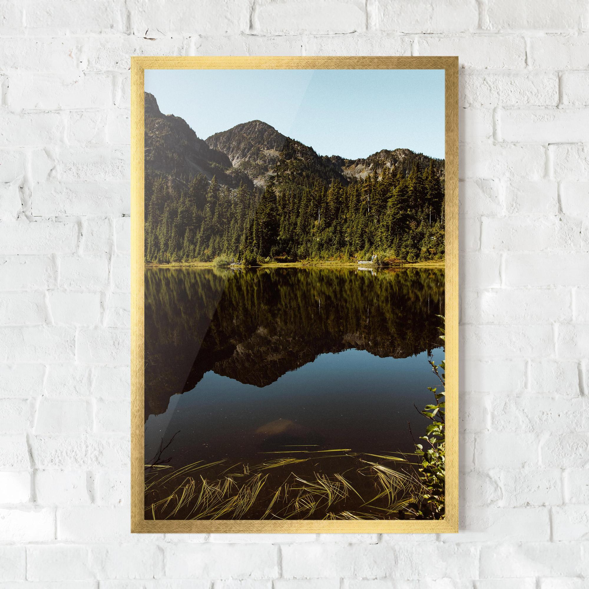 Keretezett Poszter Big Lake Mountain mockup 0