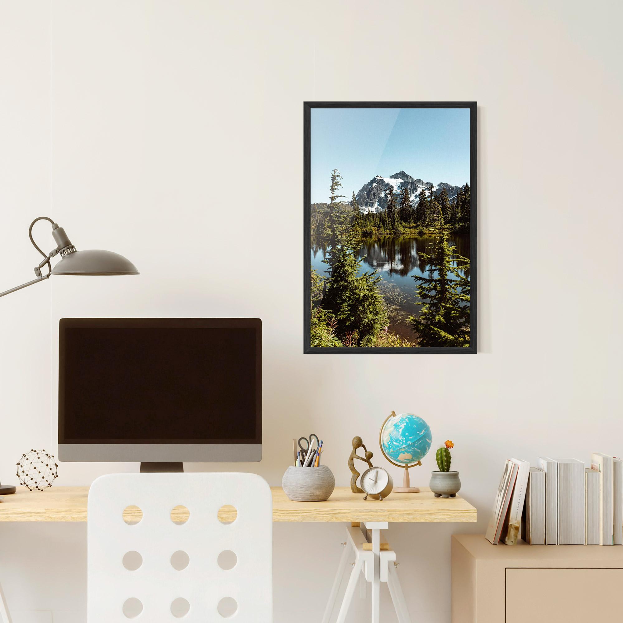 Keretezett Poszter Forest Snow Mountain mockup 6