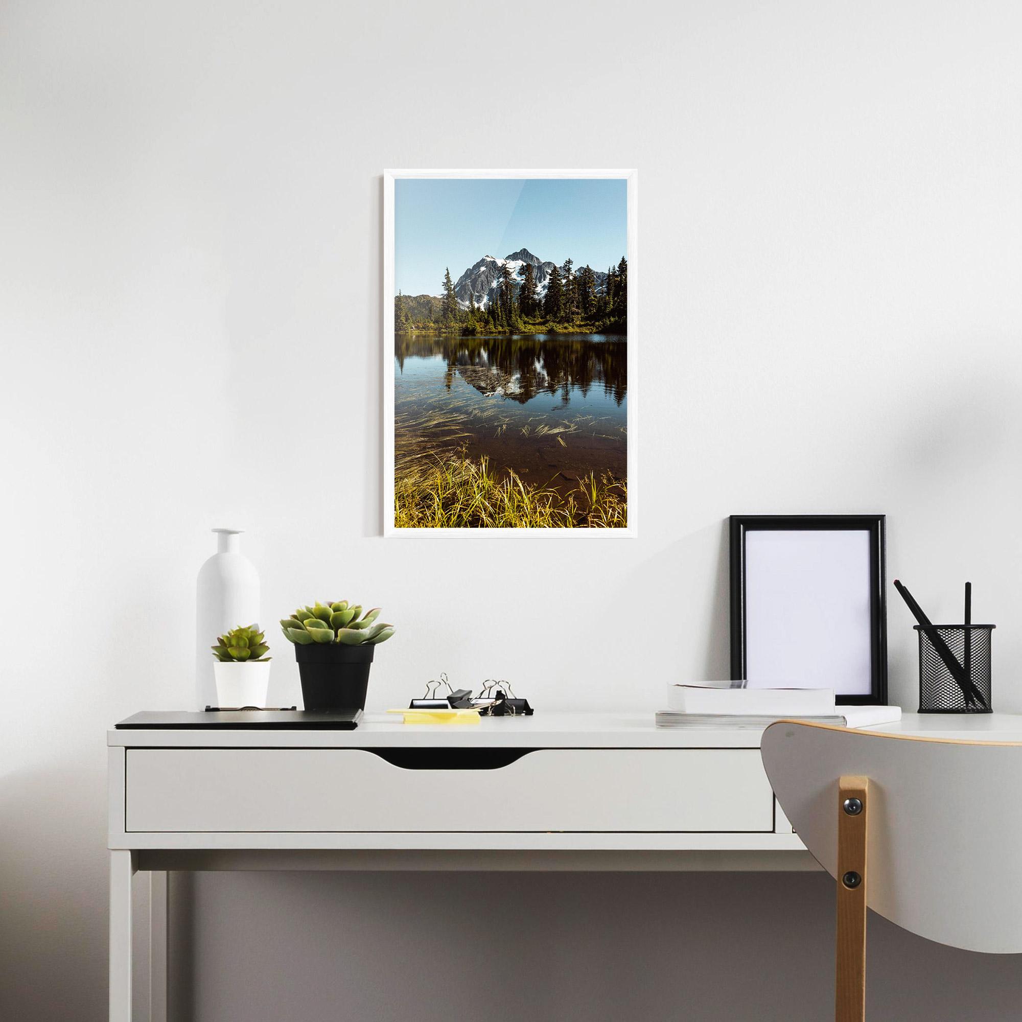 Keretezett Poszter Lake Snow Mountain mockup 7