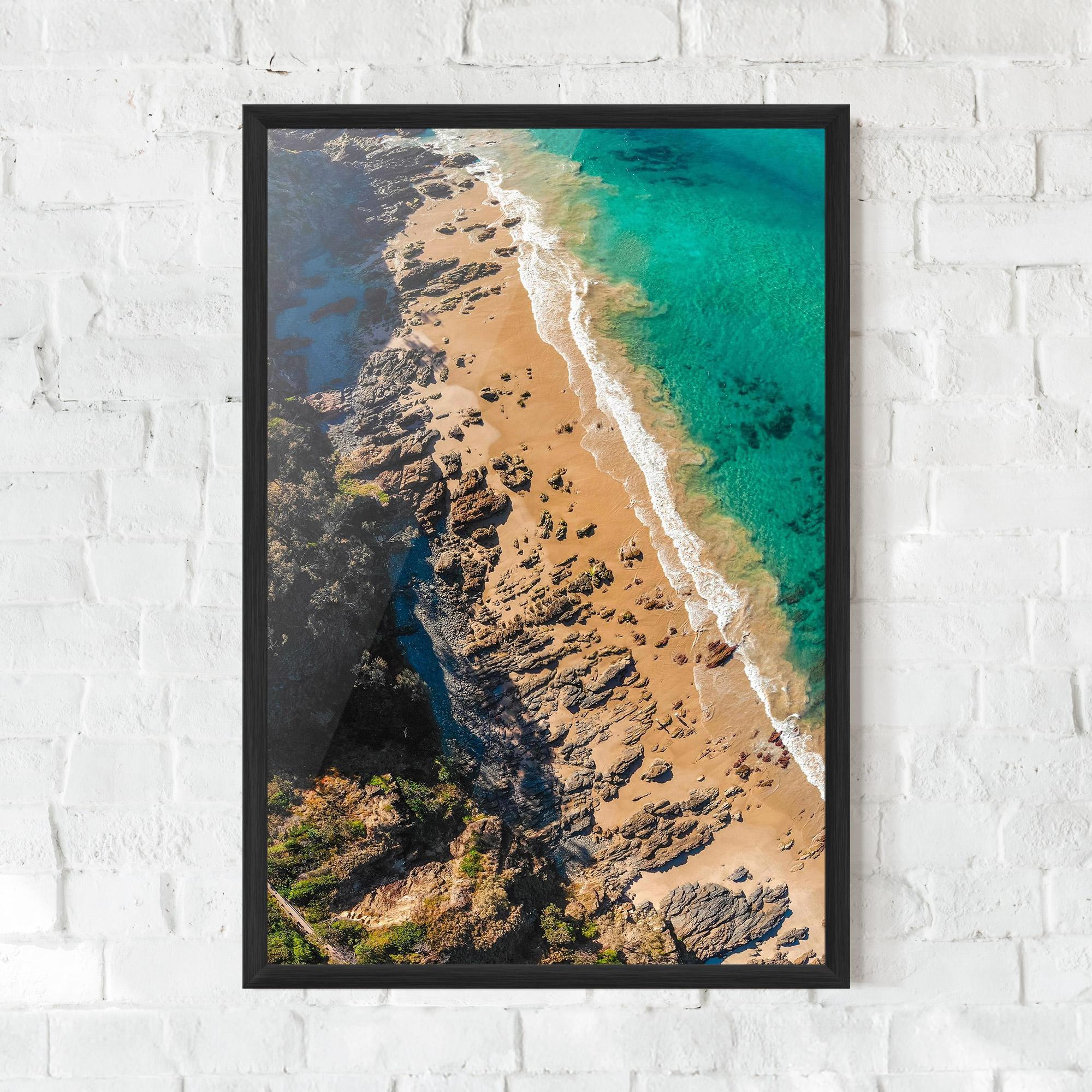 Keretezett Poszter Rocky Beach mockup 0