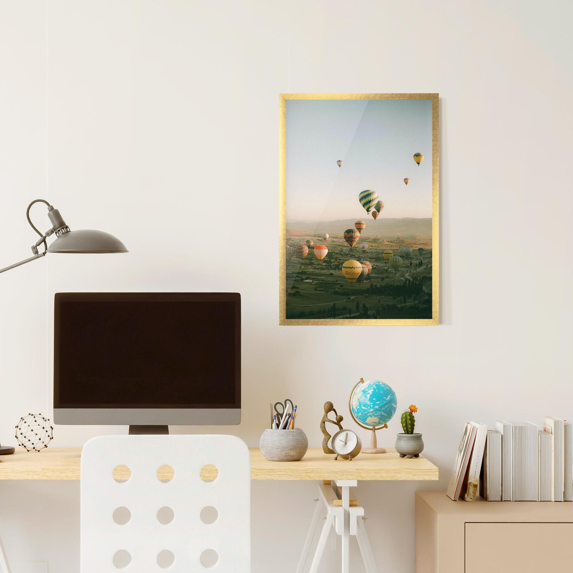 Keretezett Poszter Hot Ballons mockup 6