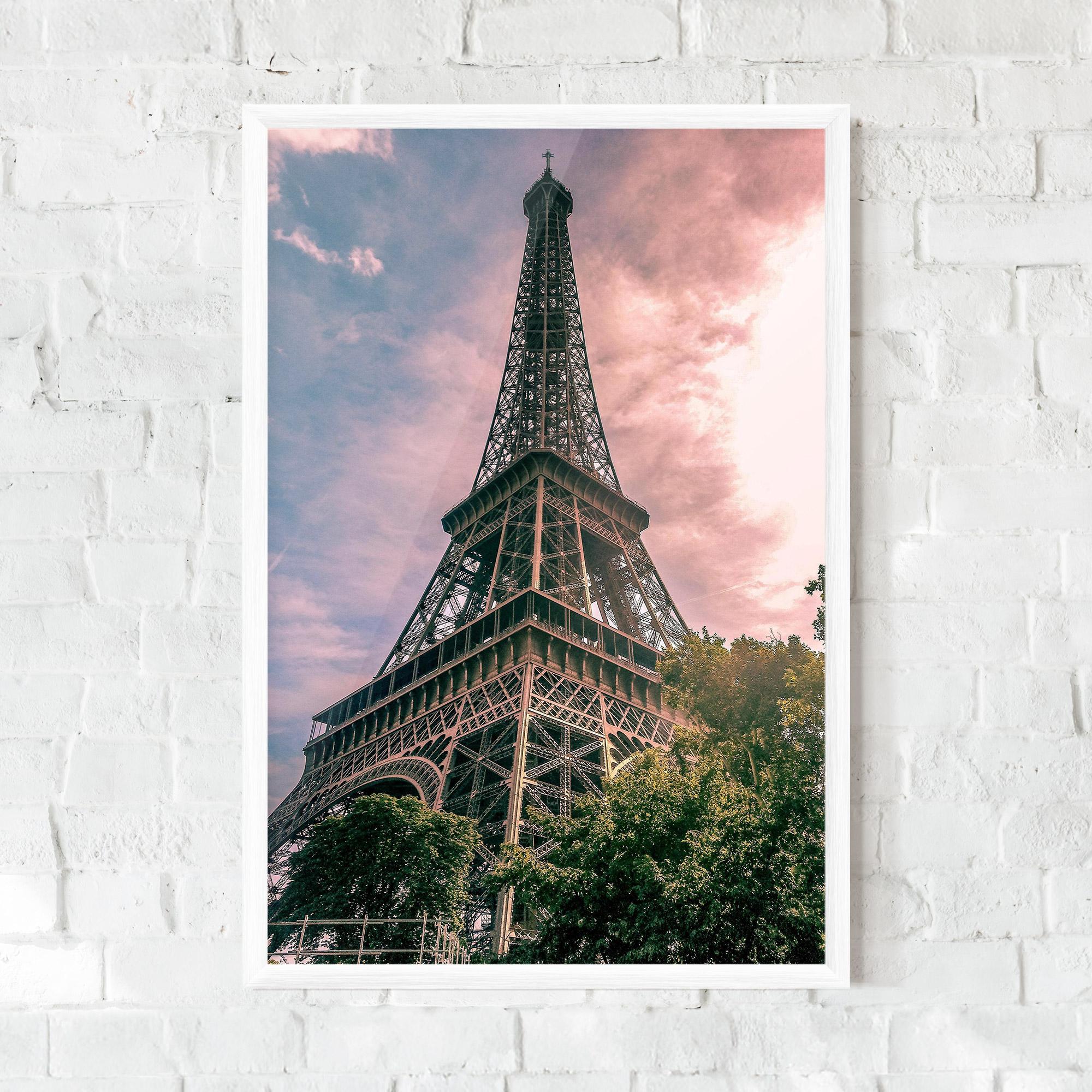 Keretezett Poszter Eiffel Under Pink Sky mockup 0
