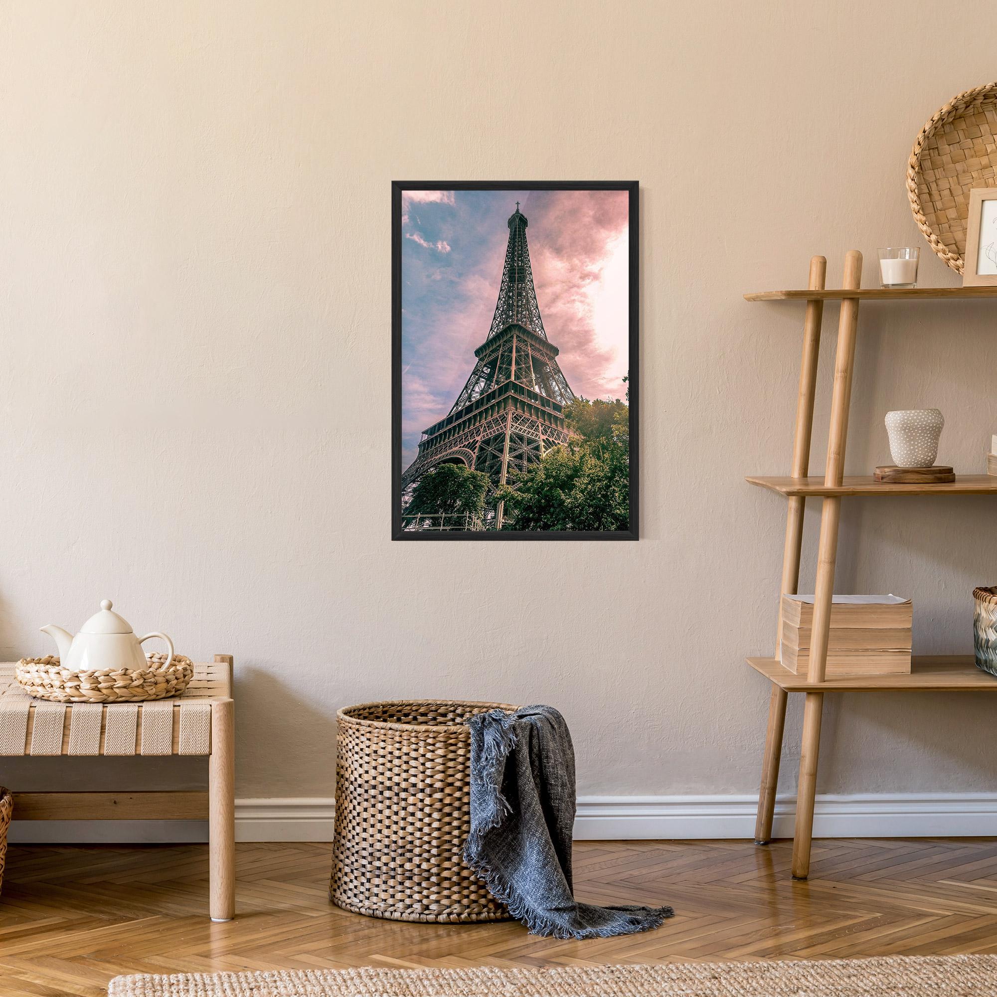 Keretezett Poszter Eiffel Under Pink Sky mockup 9