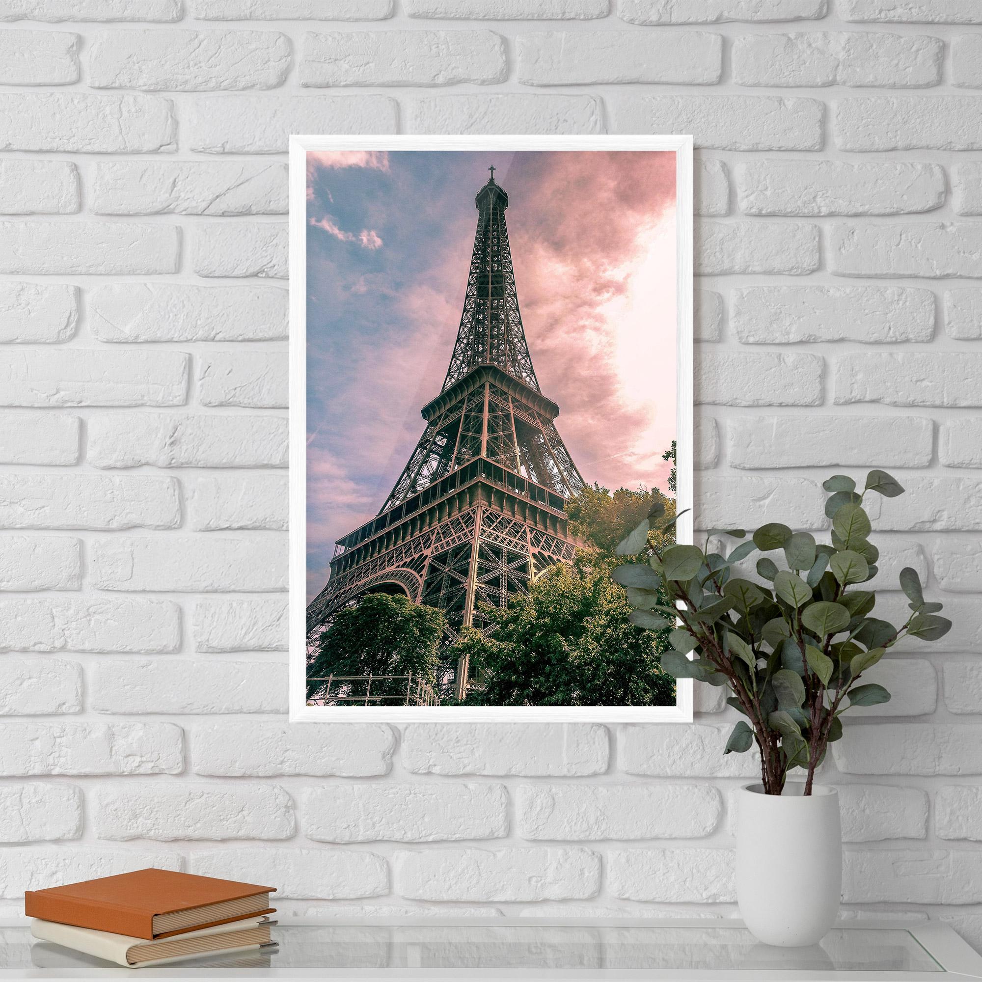 Keretezett Poszter Eiffel Under Pink Sky mockup 5