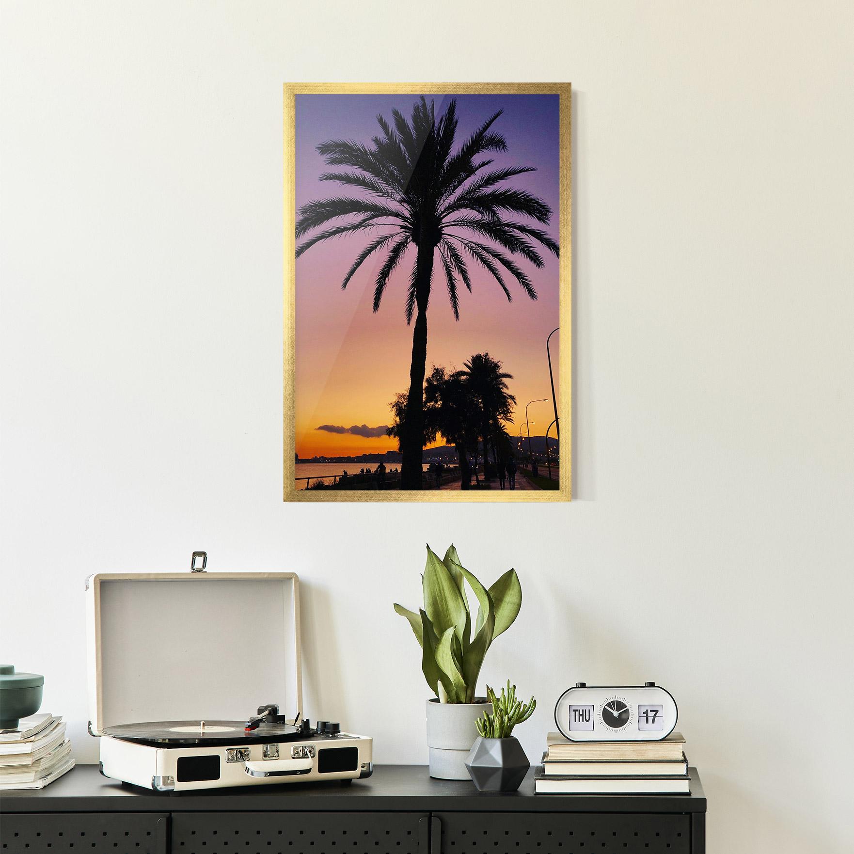 Keretezett Poszter Purple Palm mockup 2
