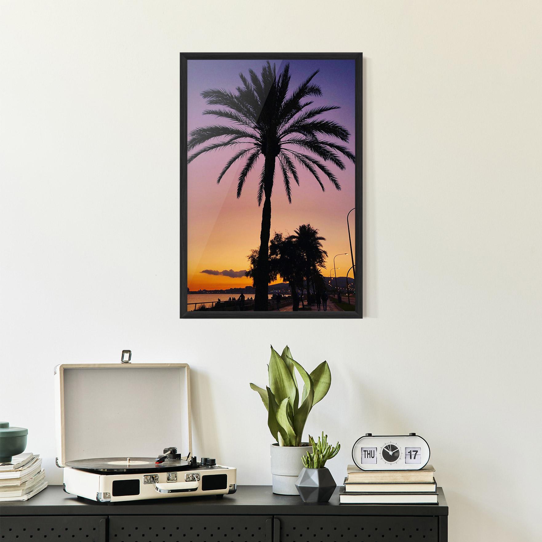 Keretezett Poszter Purple Palm mockup 2