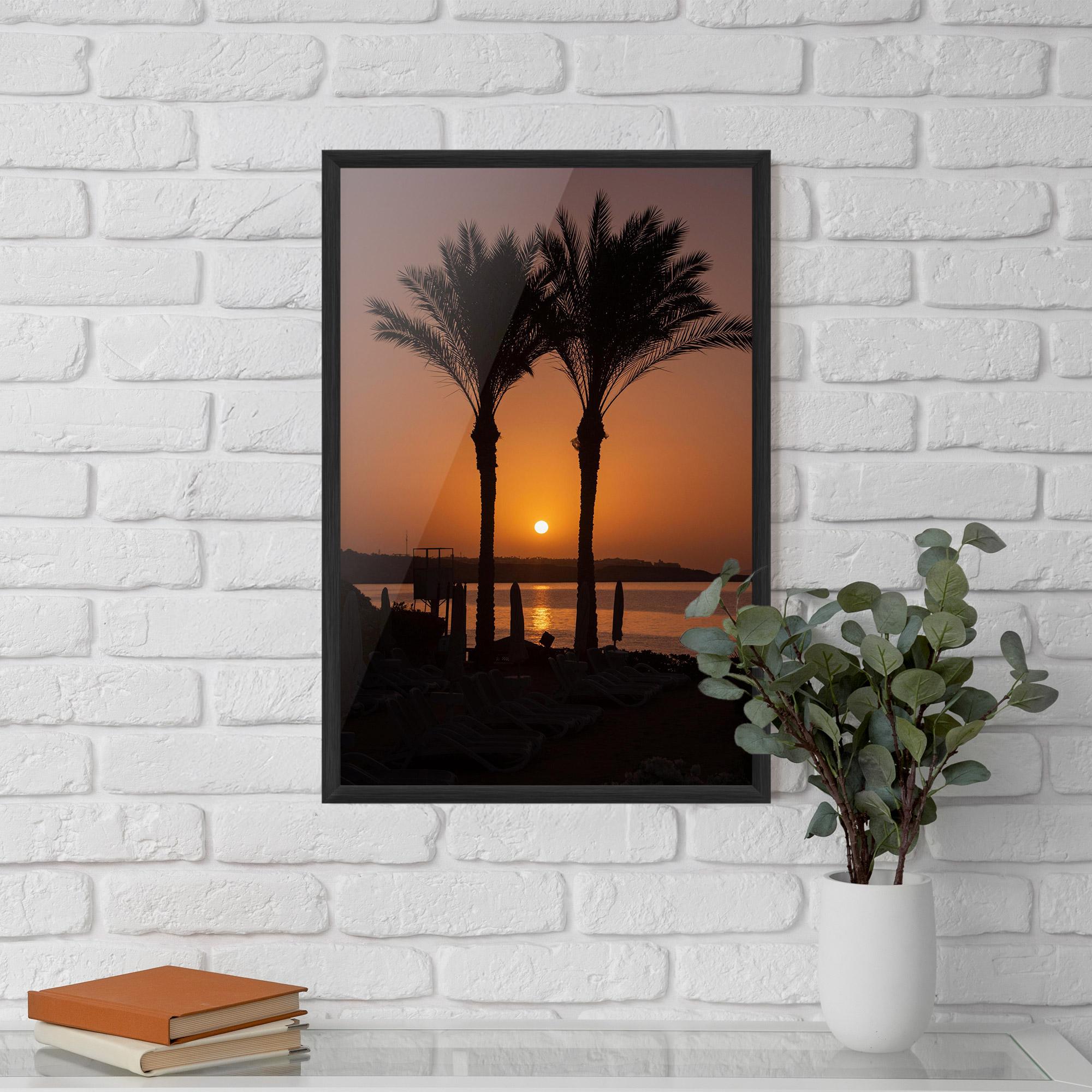 Keretezett Poszter Night Palm mockup 5