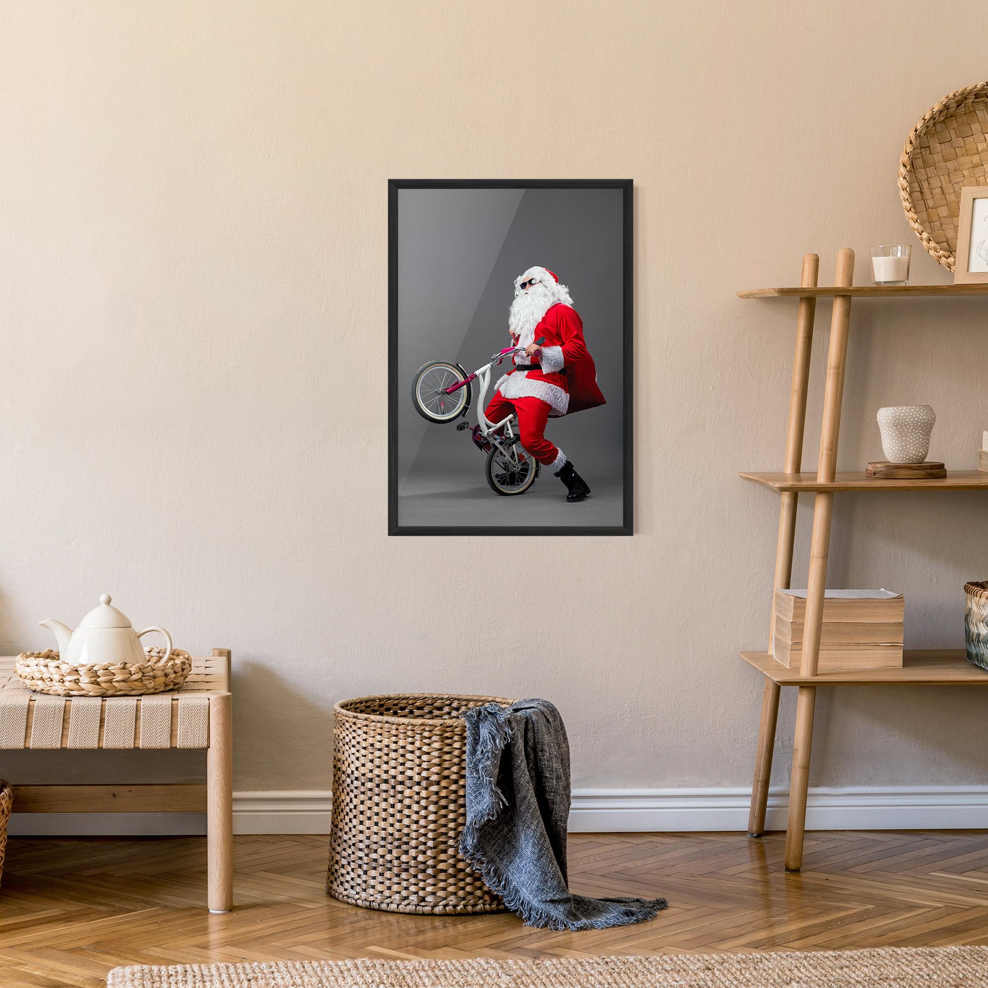 Keretezett Poszter Santa Rides Bicycle mockup 9