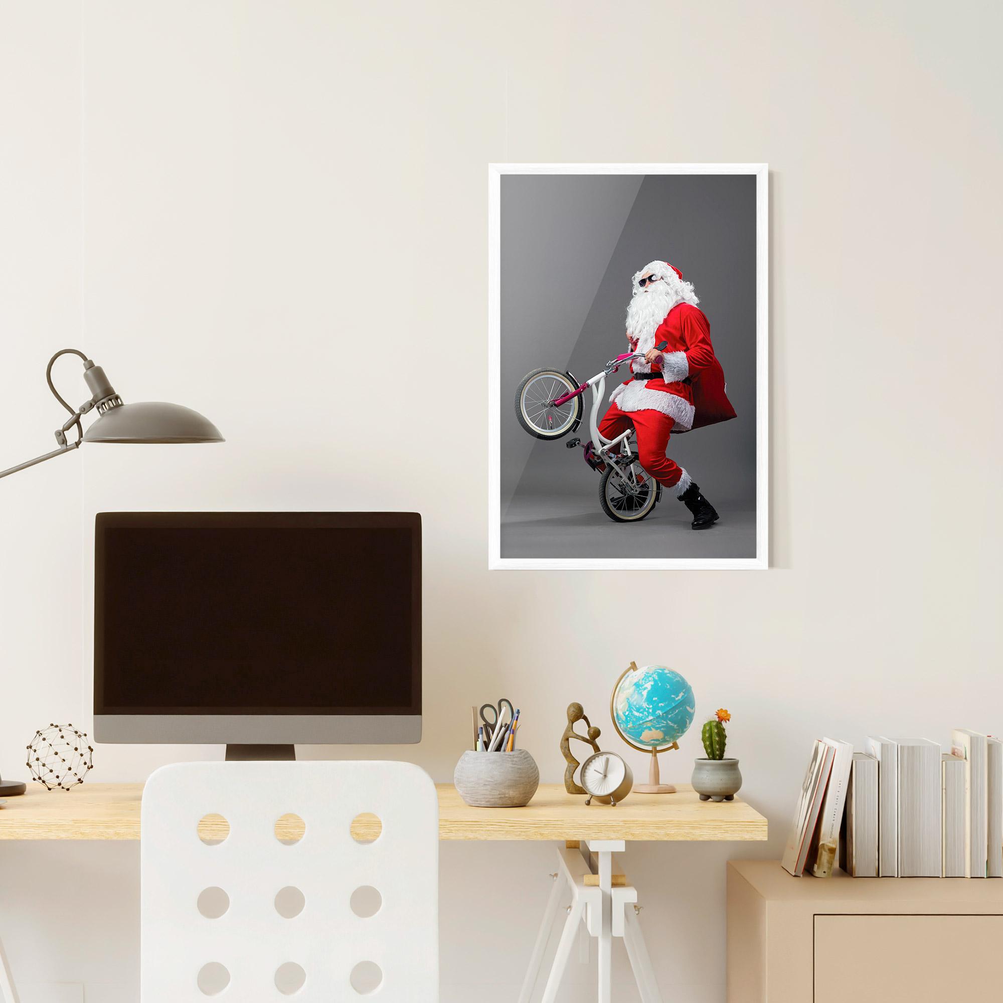 Keretezett Poszter Santa Rides Bicycle mockup 6
