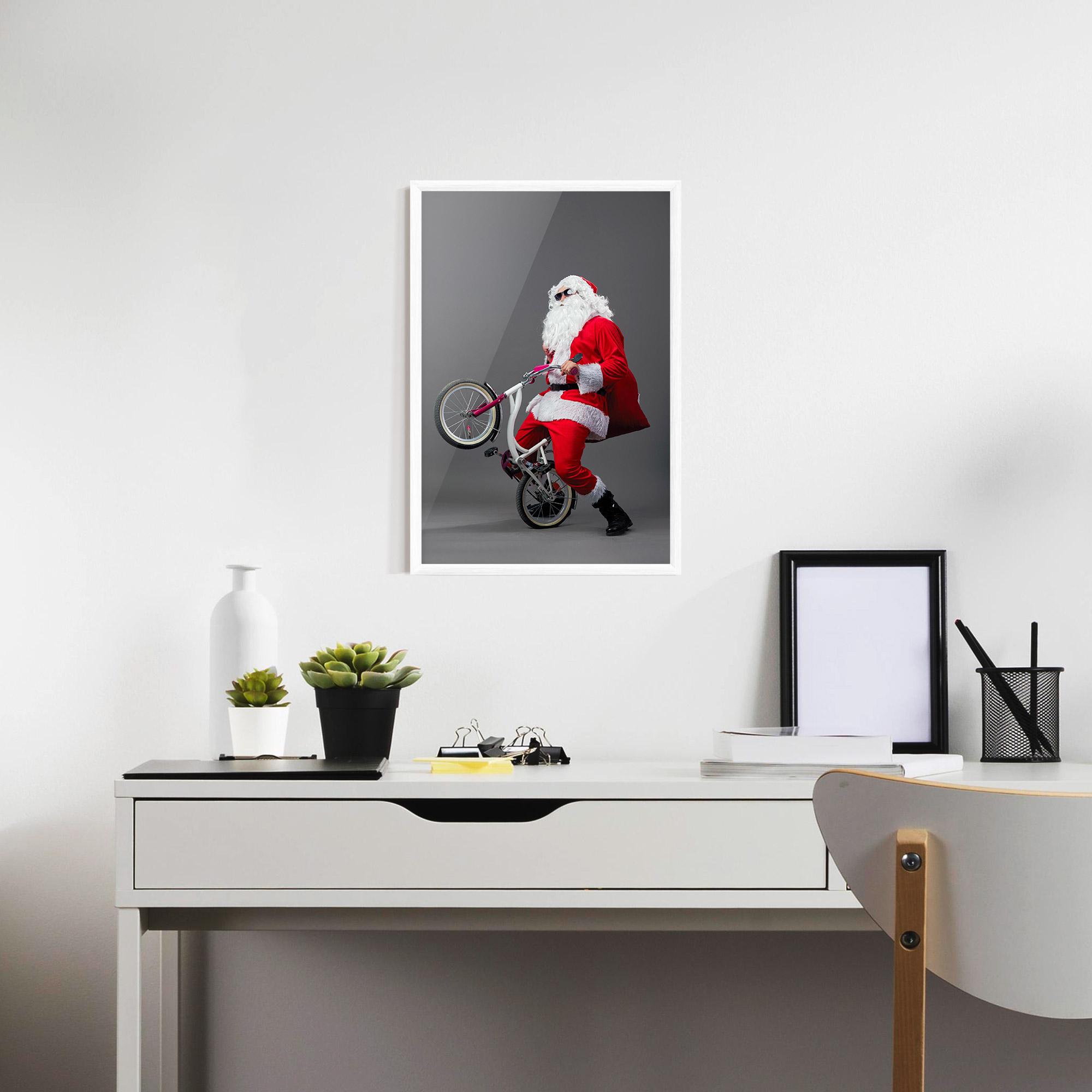 Keretezett Poszter Santa Rides Bicycle mockup 7