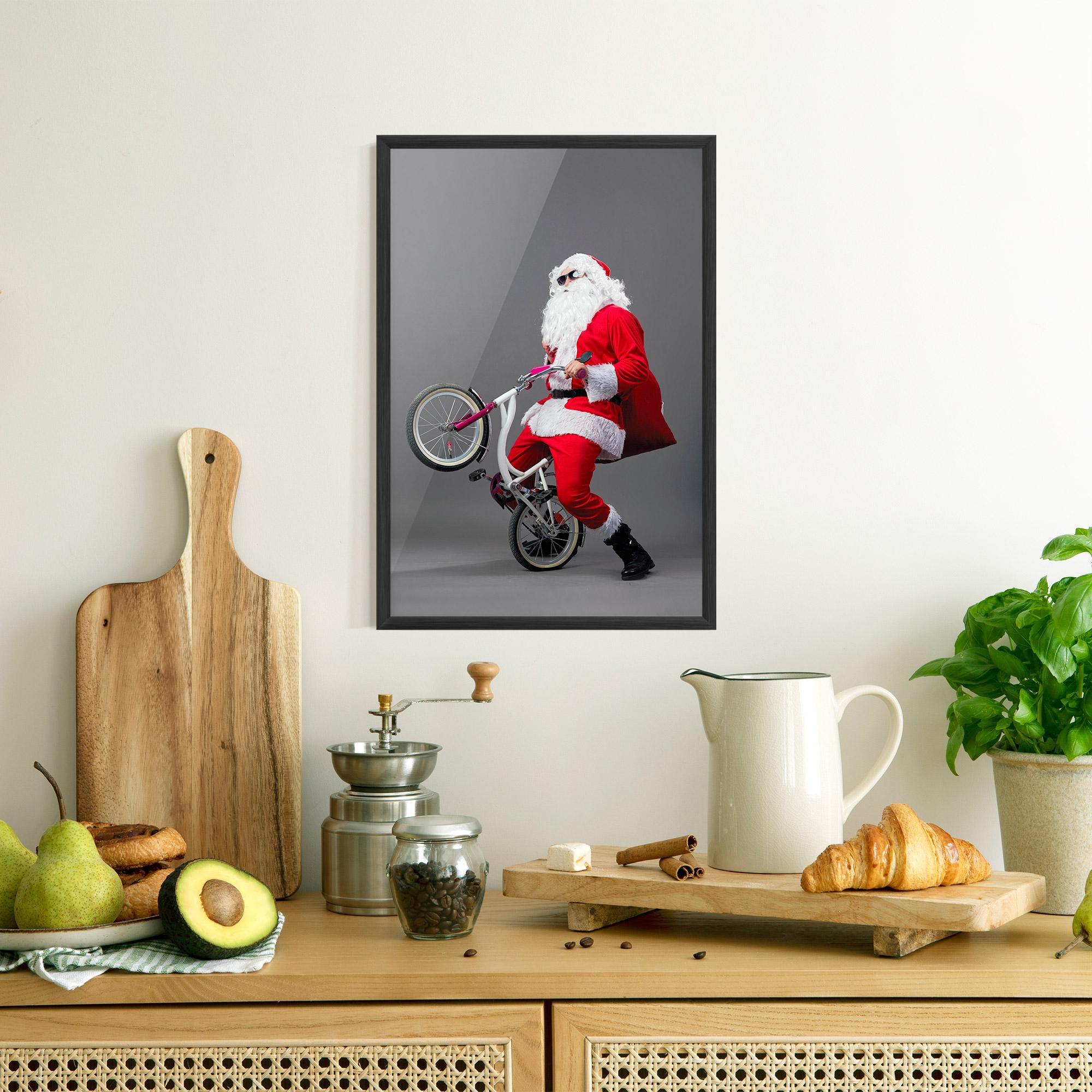 Keretezett Poszter Santa Rides Bicycle mockup 8