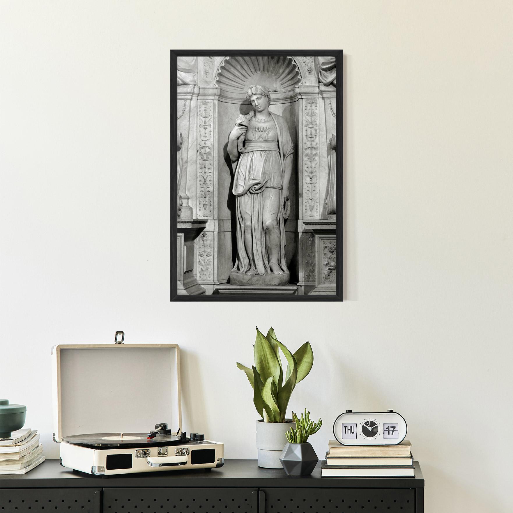 Keretezett Poszter Leah mockup 2