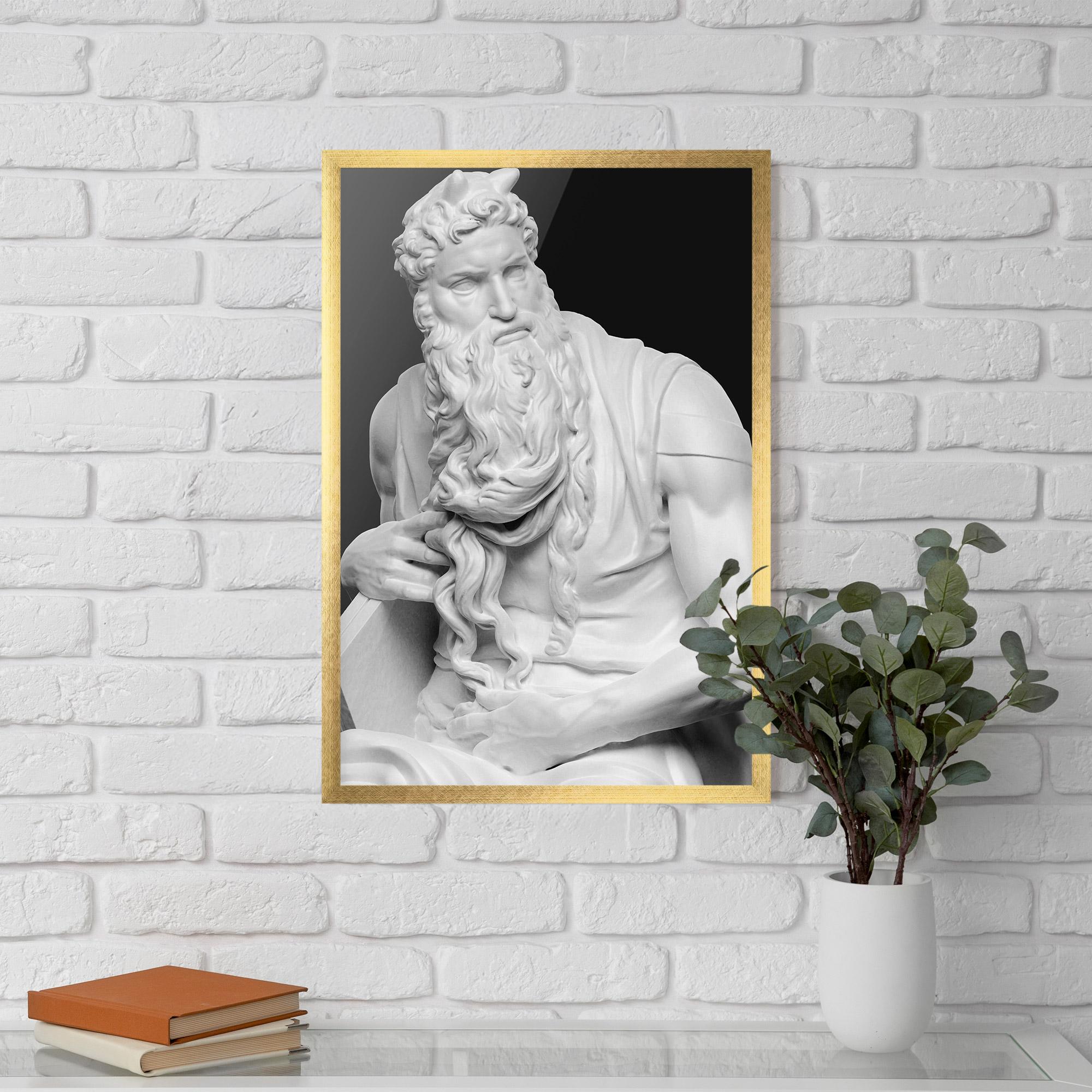 Keretezett Poszter Moses Statue mockup 5