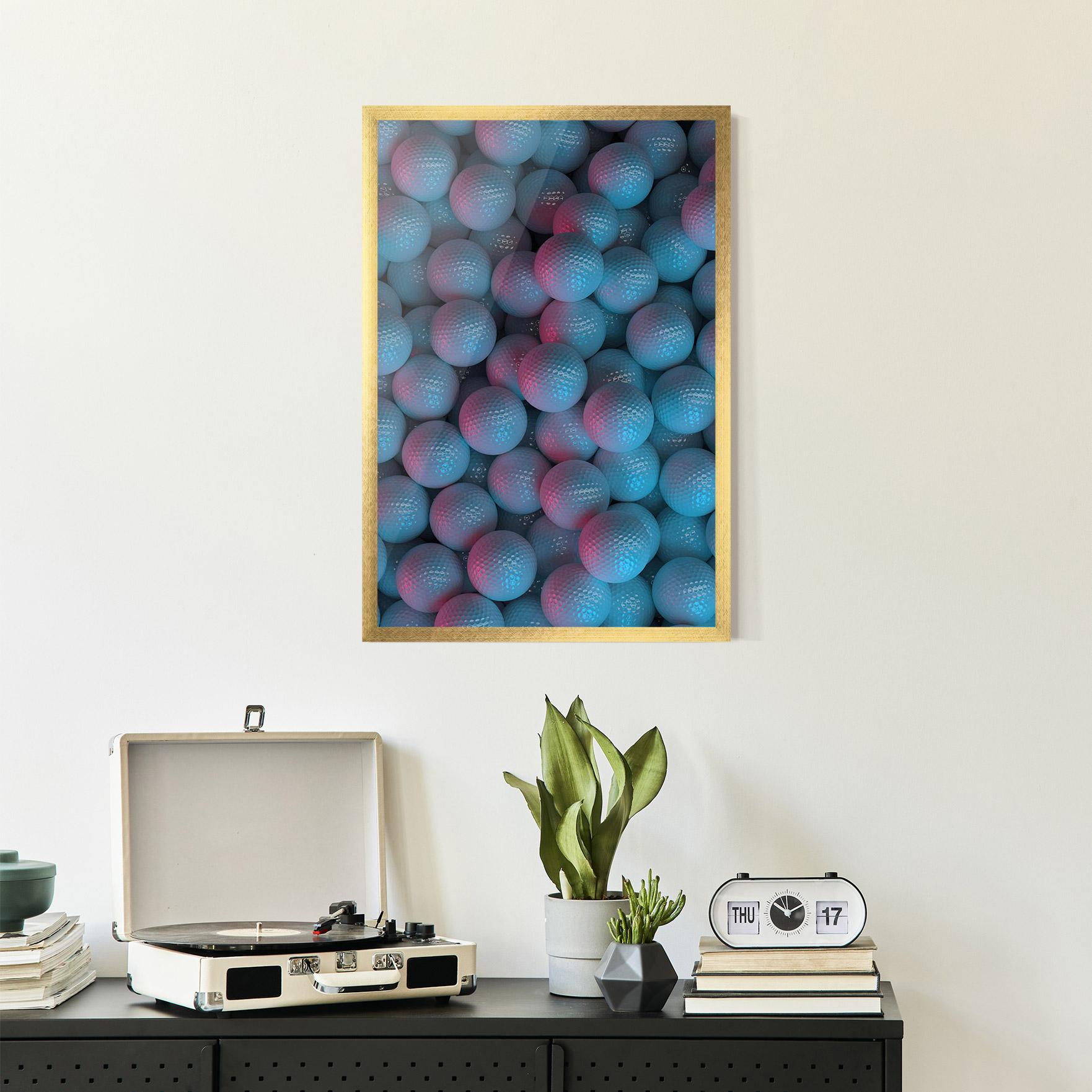 Keretezett Poszter Blue Light Golf Ball mockup 2