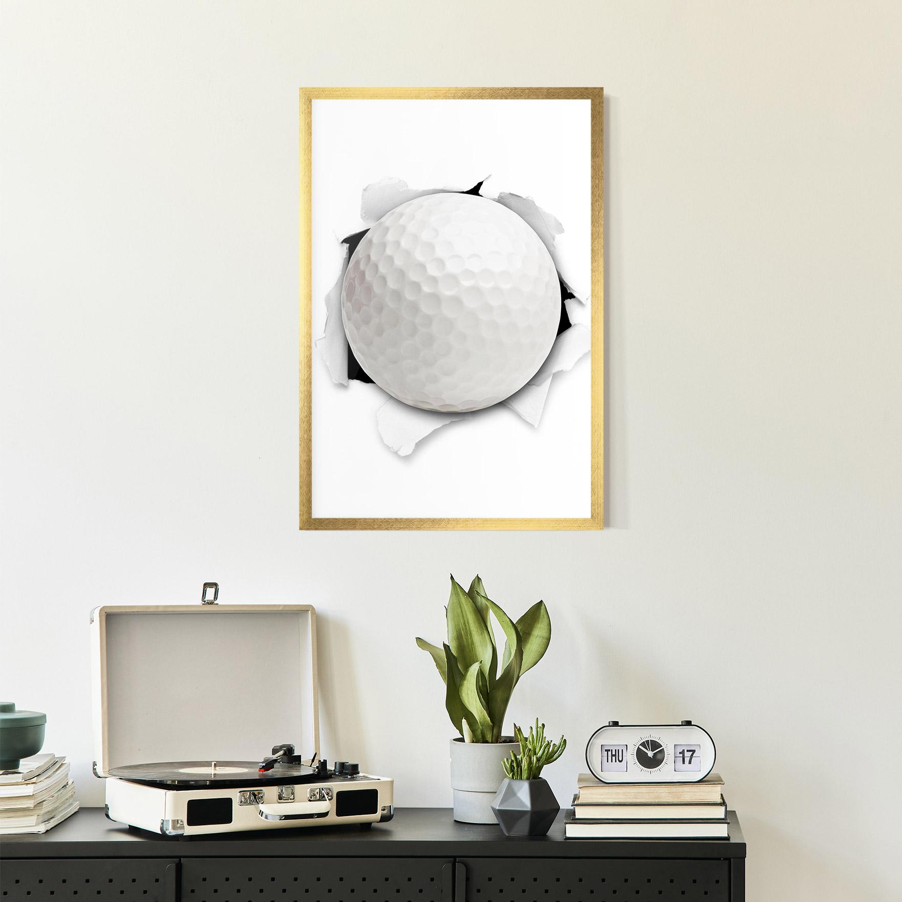 Keretezett Poszter Golf Ball Bursting Hole mockup 2