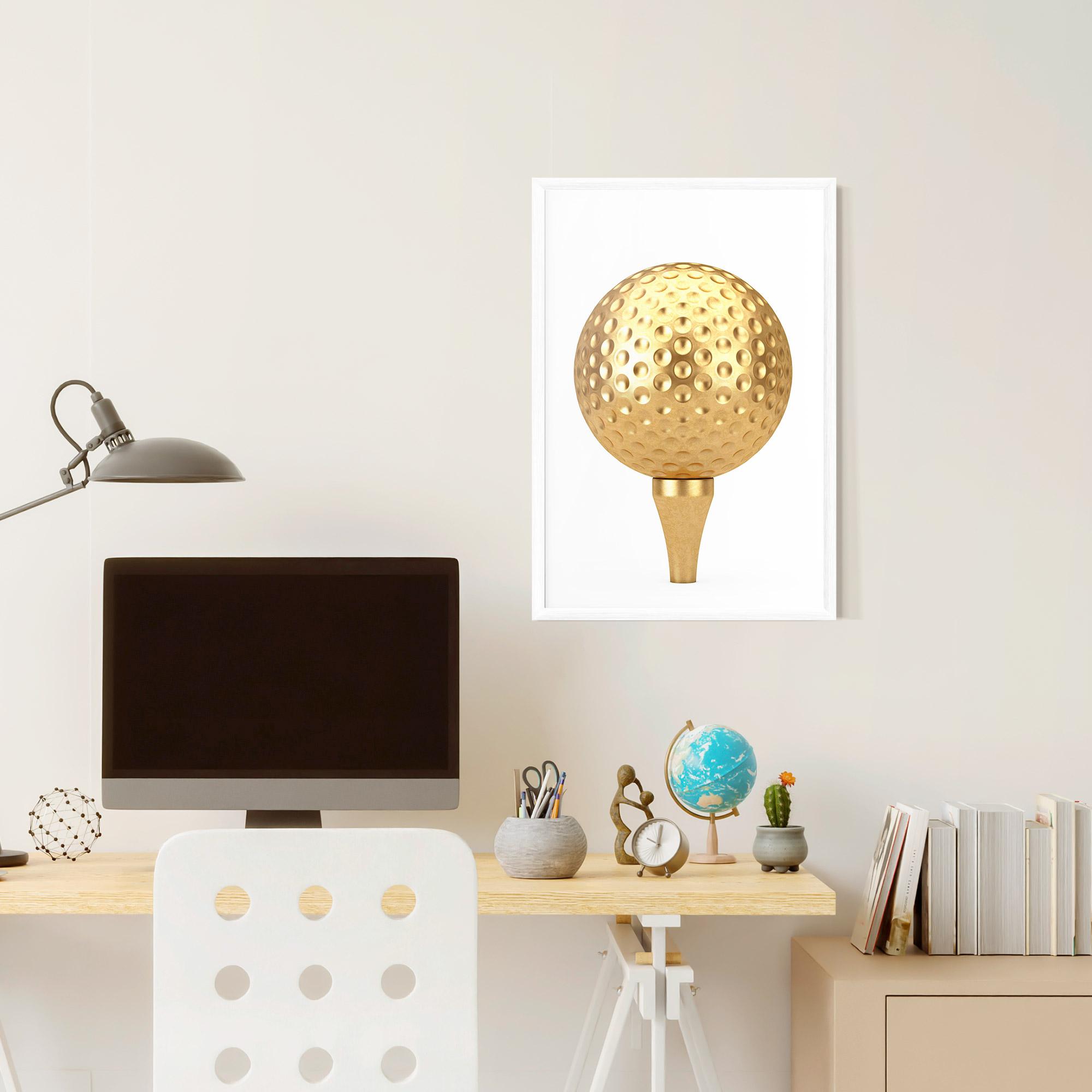 Keretezett Poszter Golden Golf Ball mockup 6