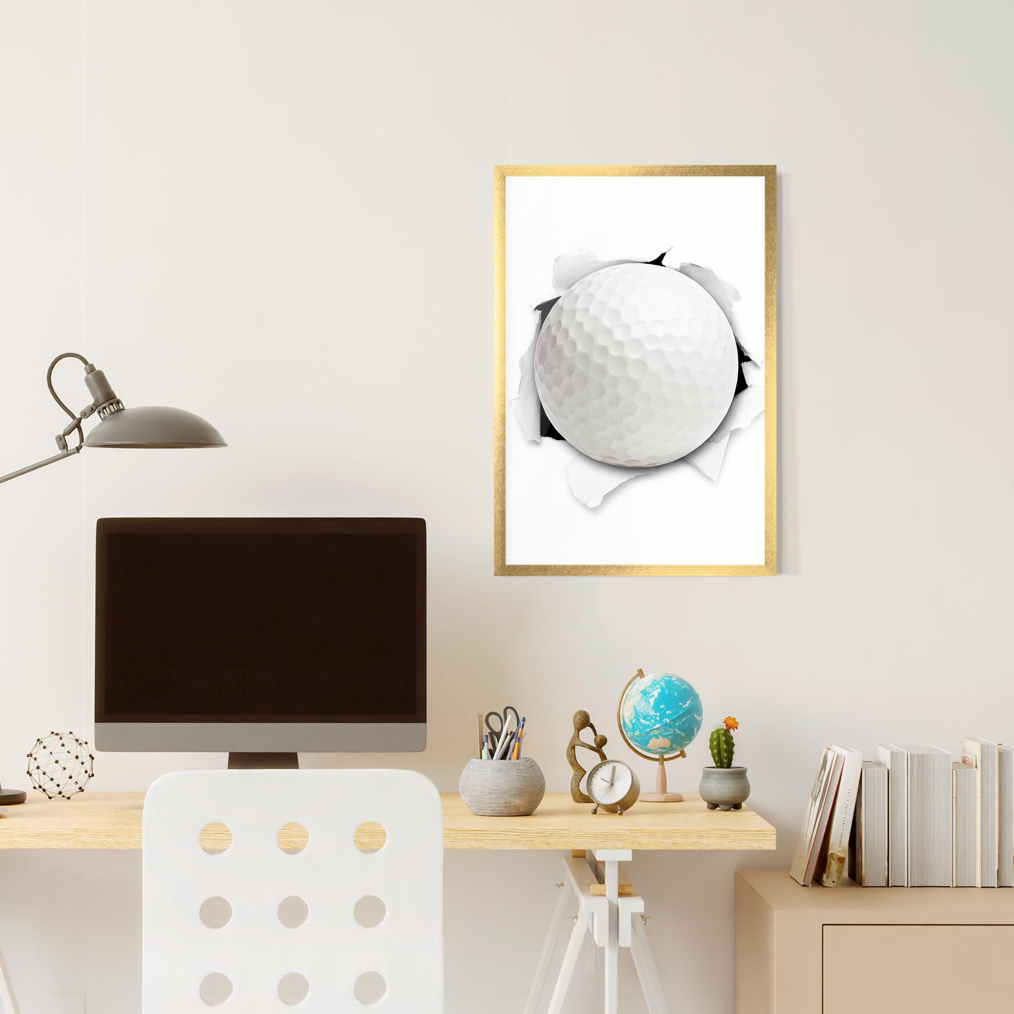 Keretezett Poszter Golf Ball Bursting Hole mockup 6