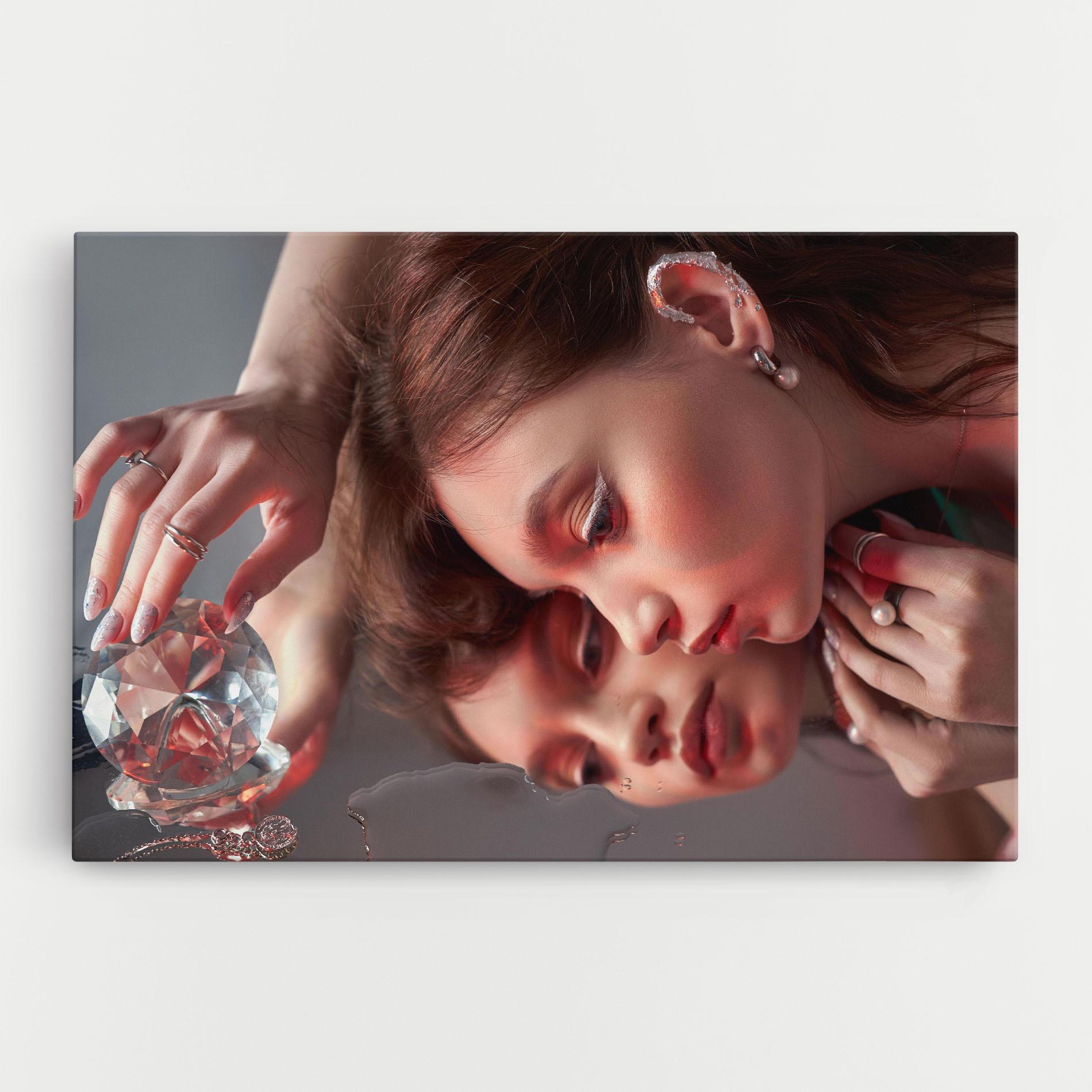 Vászonkép Big Diamond Hand mockup 0