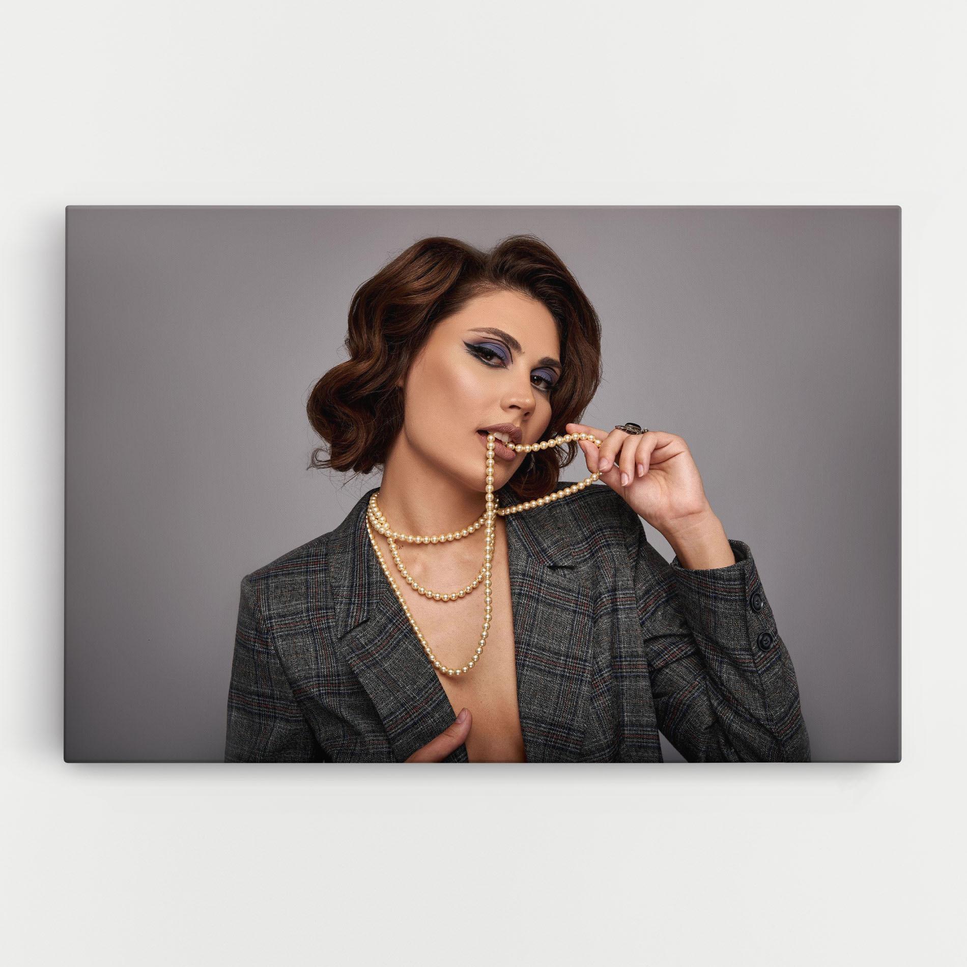 Vászonkép Gold Pearls mockup 0