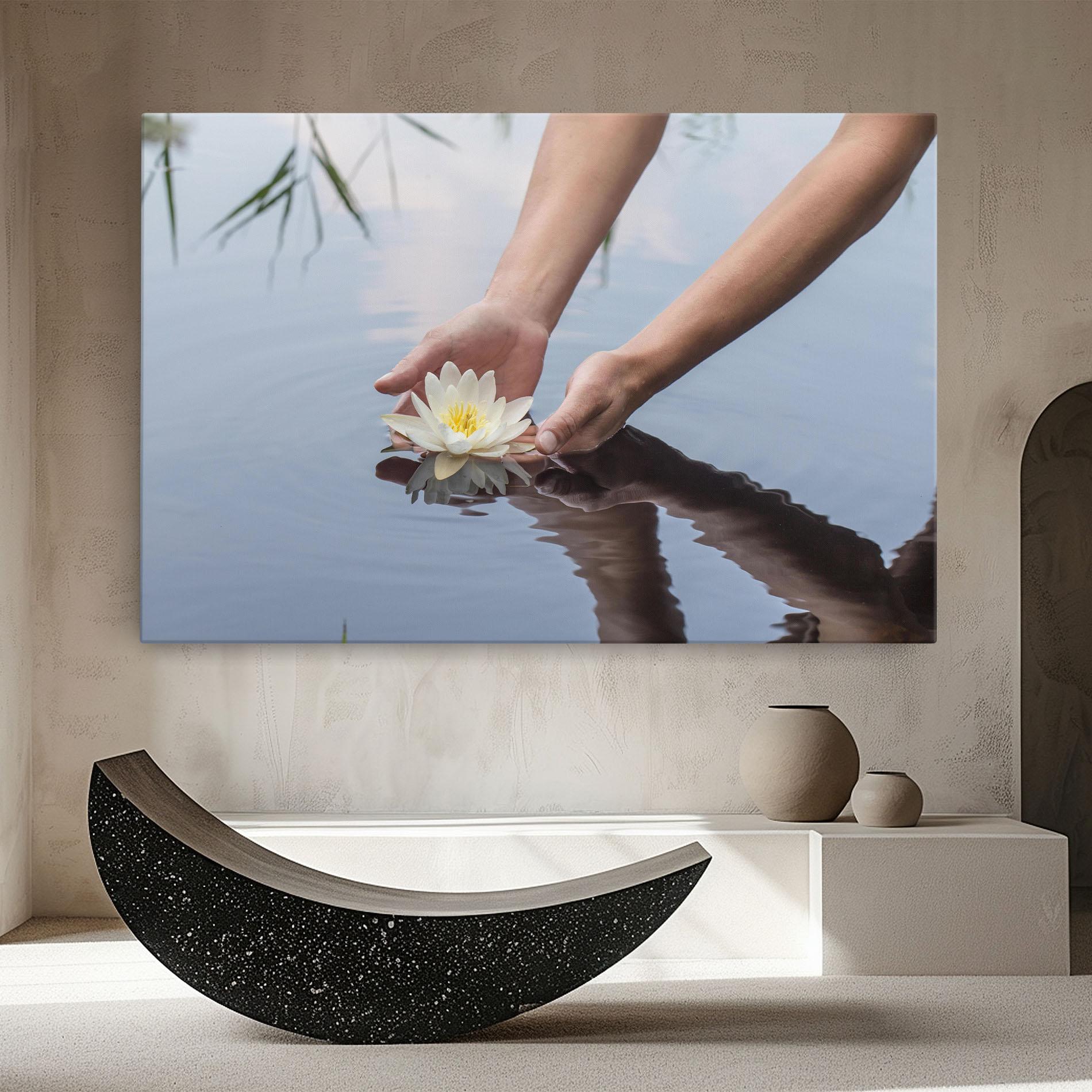 Vászonkép Holding Lake Flower mockup 8
