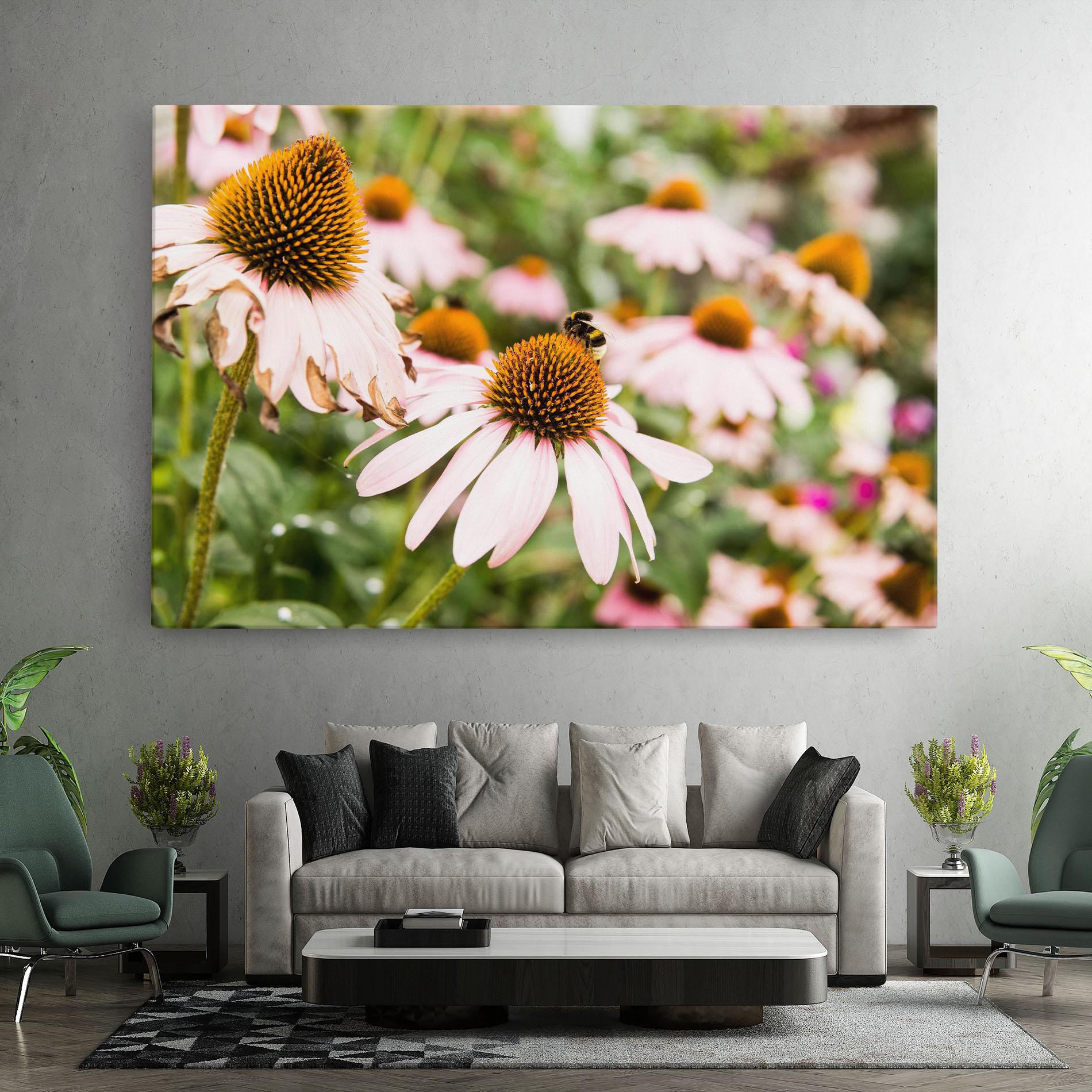 Vászonkép Daylight Bee mockup 7