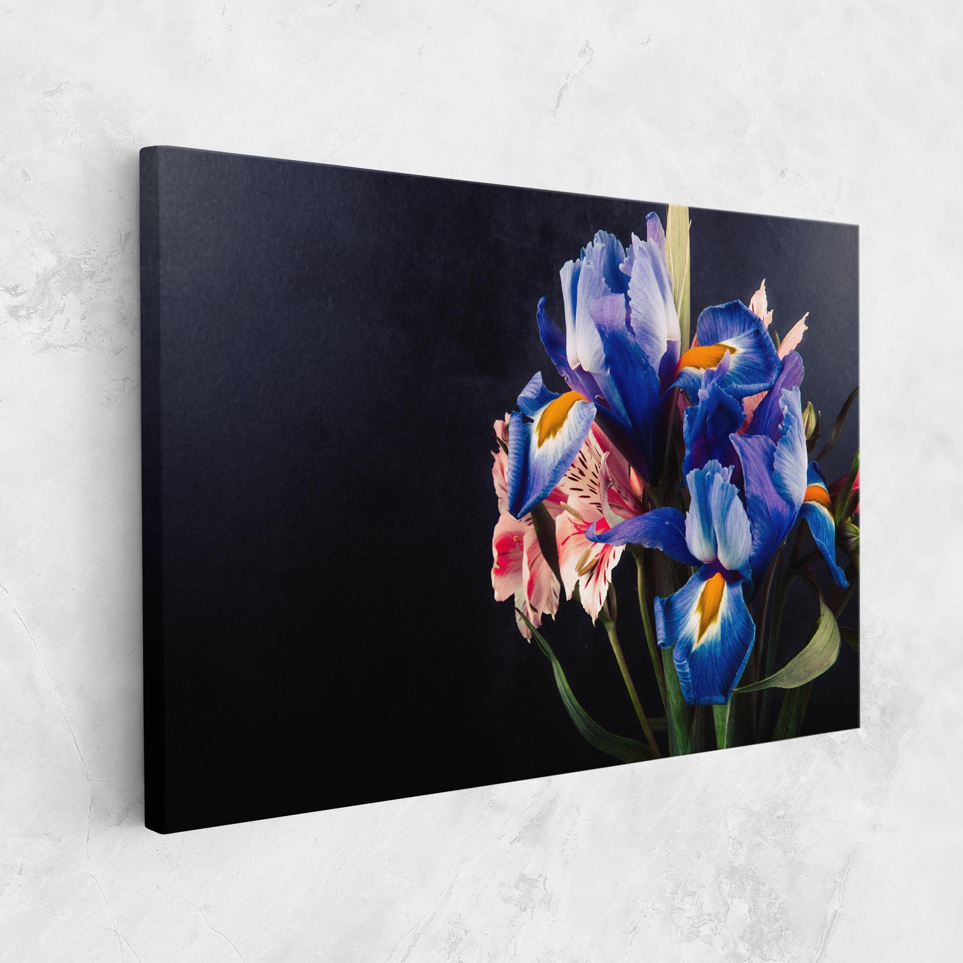 Vászonkép Iris Bouquet mockup 1