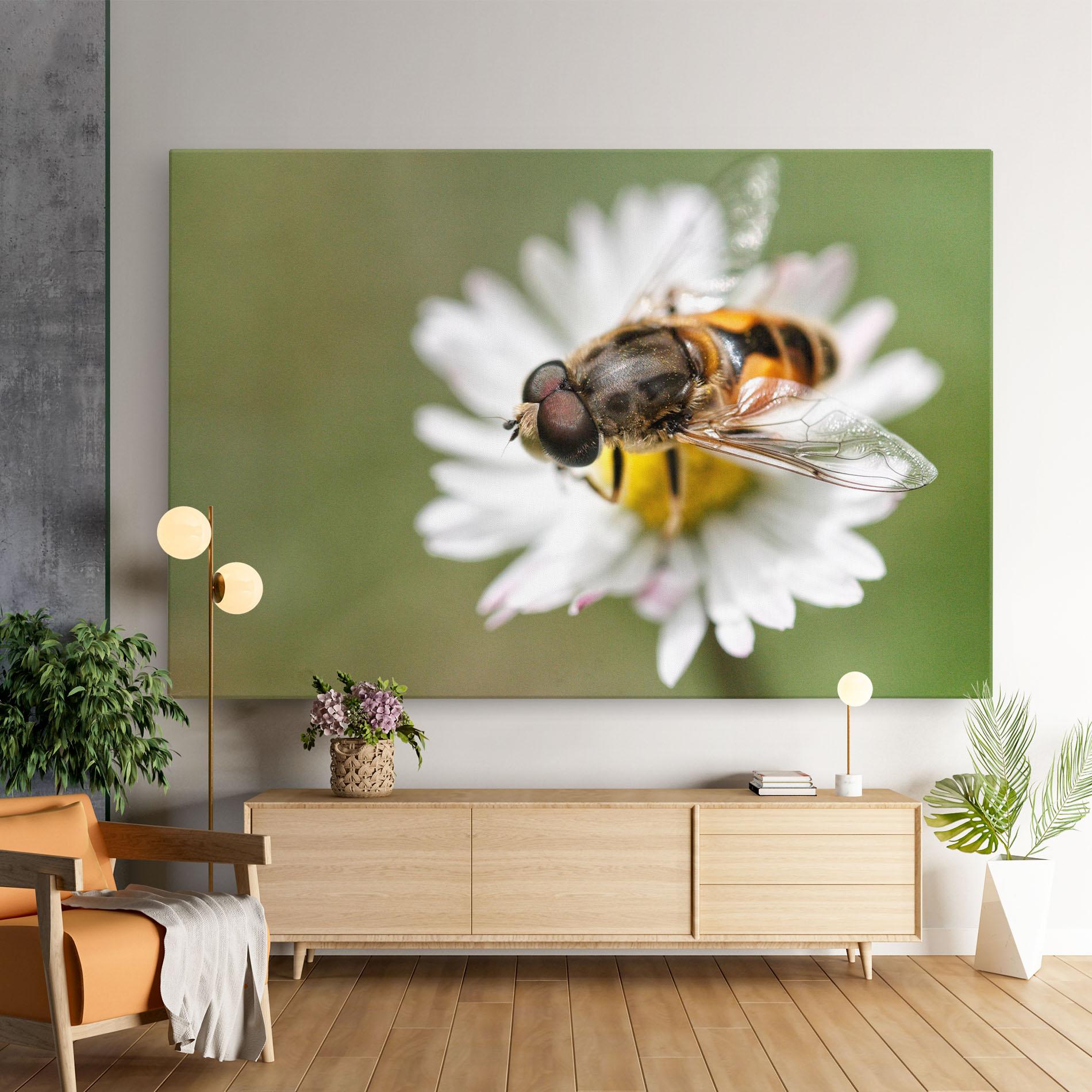 Vászonkép Bee On Small Daisy mockup 9
