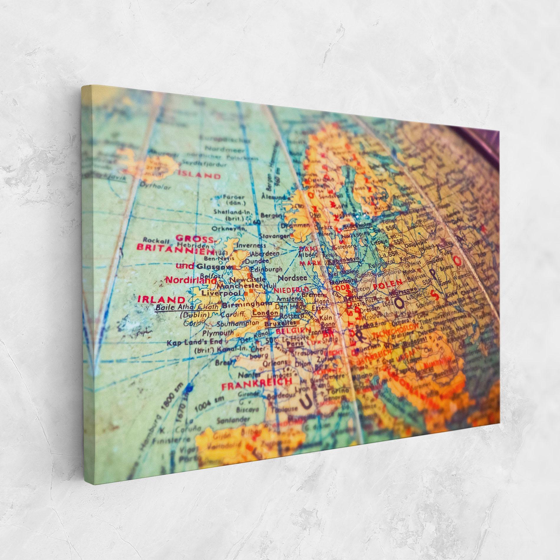 Vászonkép Globe mockup 1