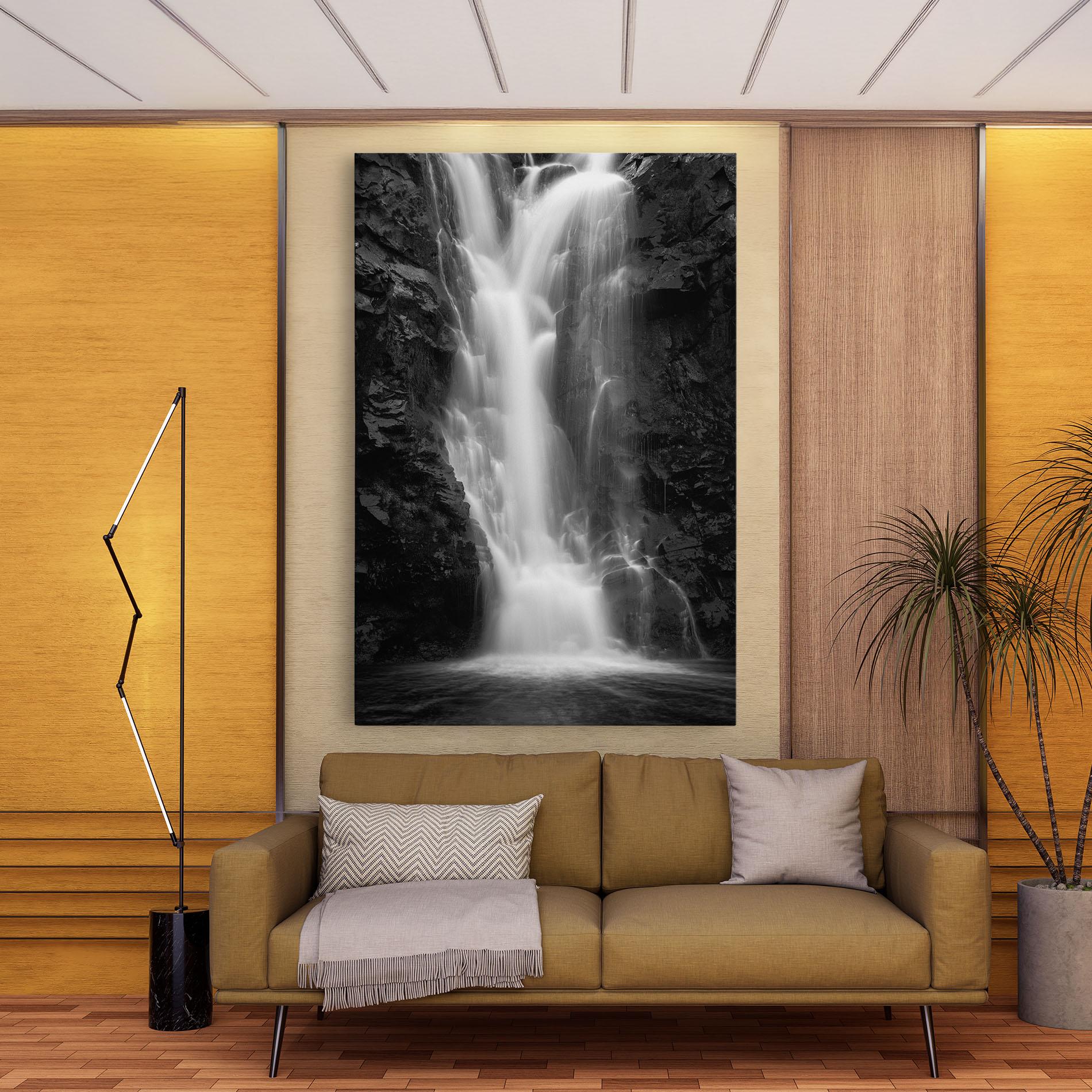 Vászonkép Black Rock Waterfall View mockup 9