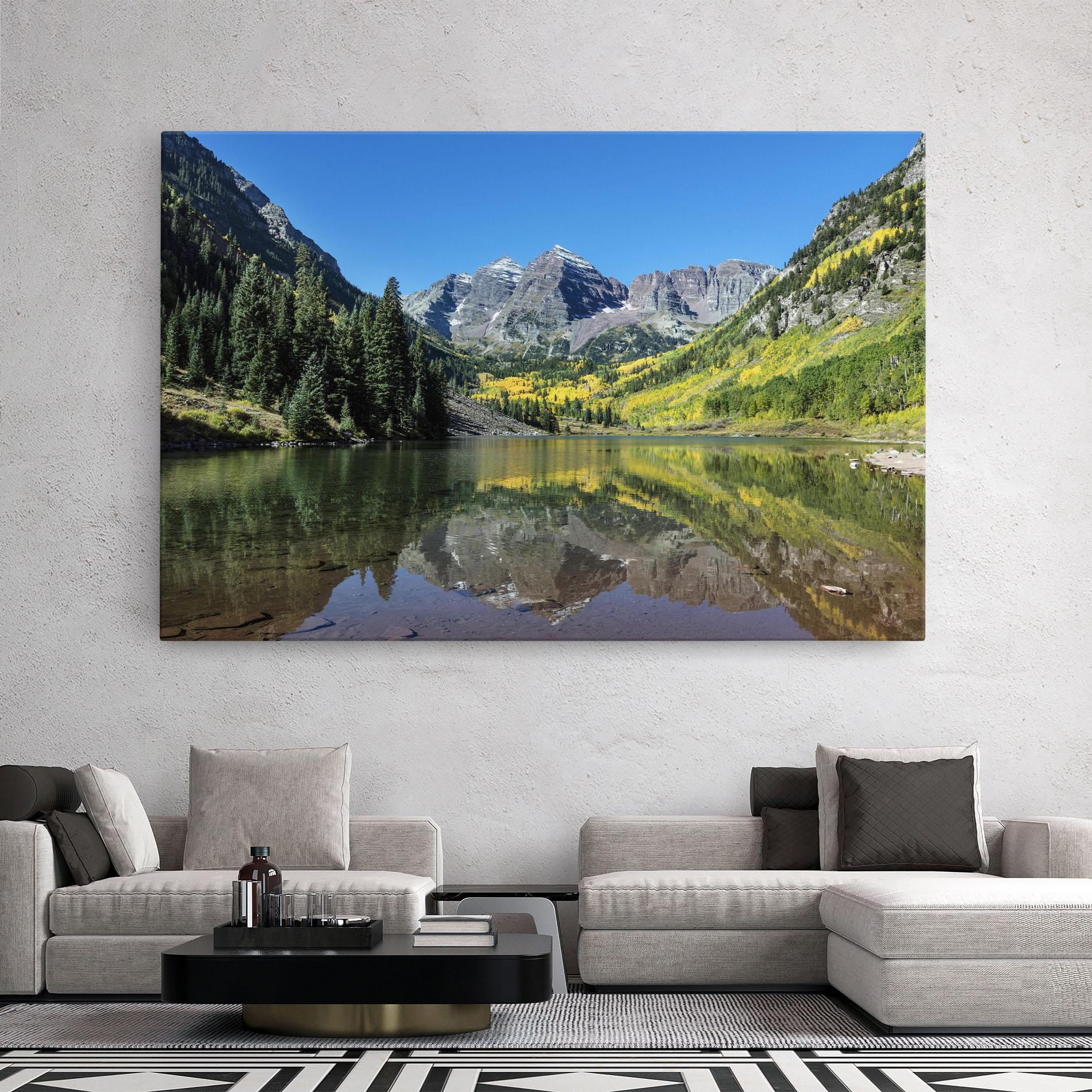 Vászonkép Lake Green Mountain mockup 2