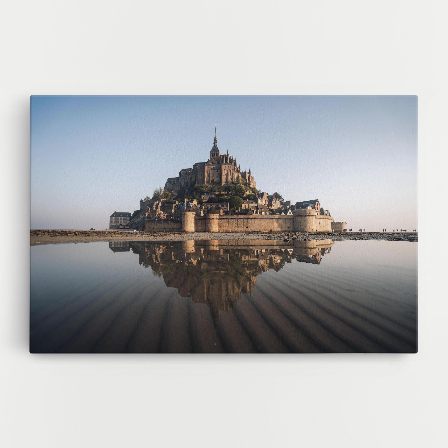 Vászonkép Castle Reflection mockup 0