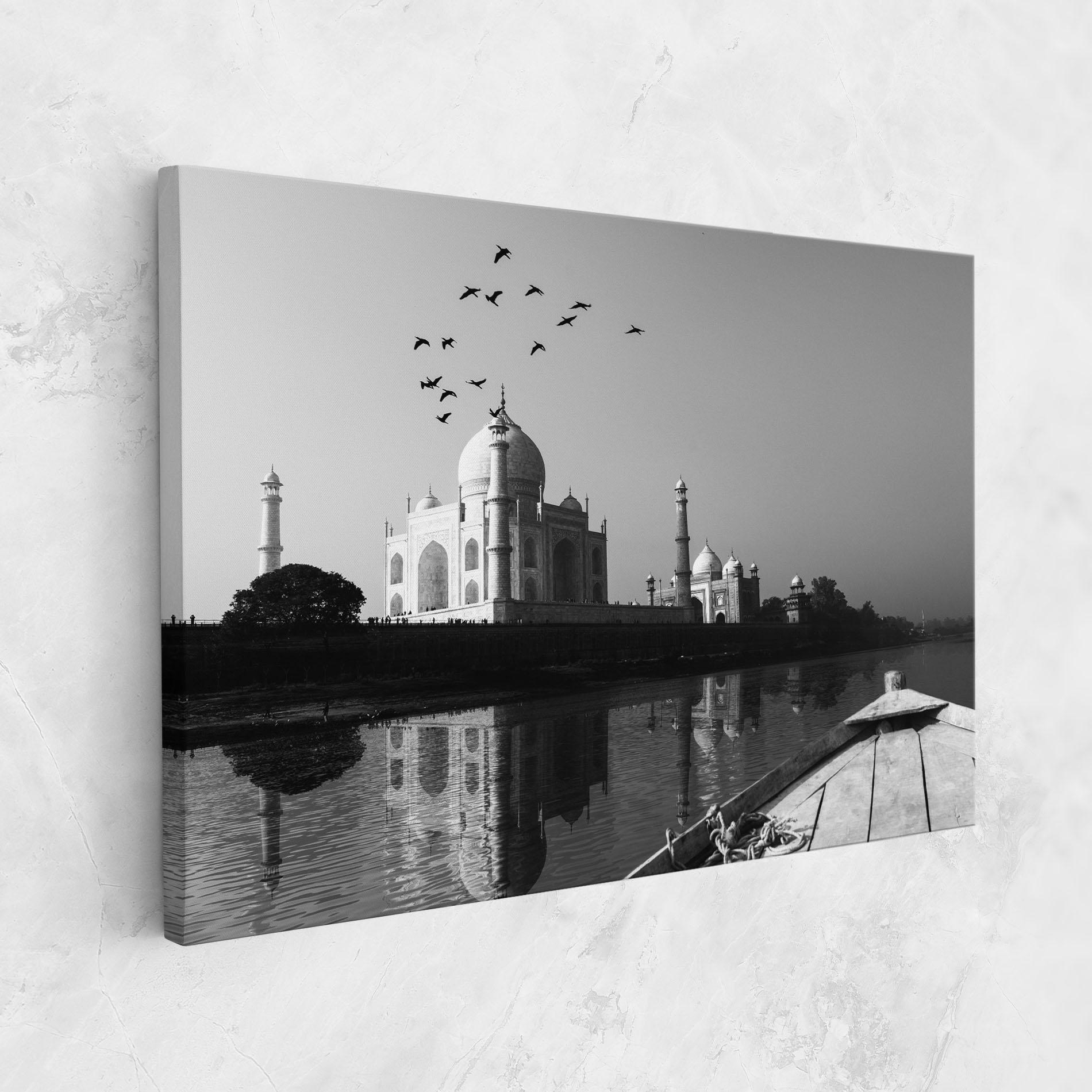 Vászonkép Taj Mahal Reflected mockup 1