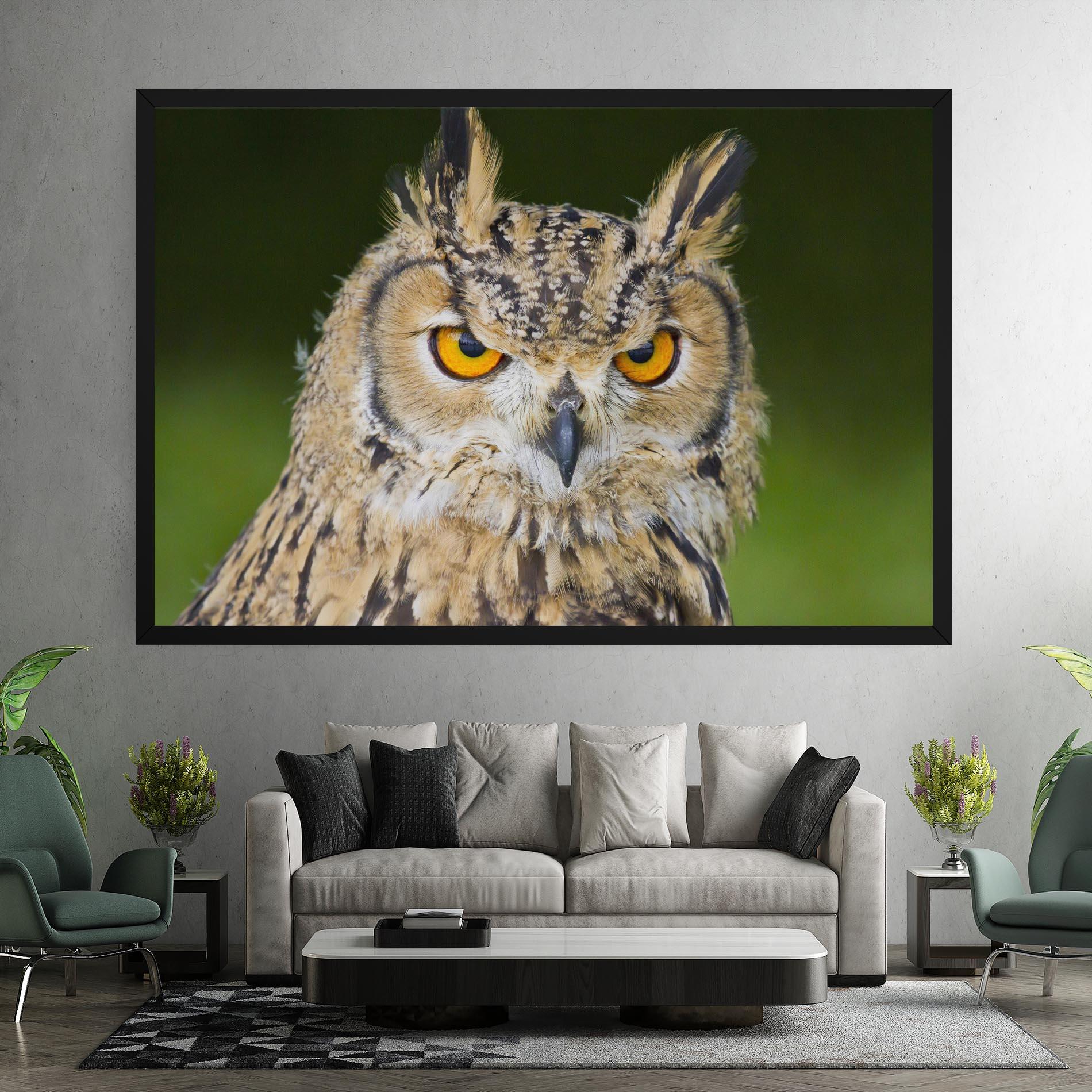 Vászonkép Angry Owl mockup 7