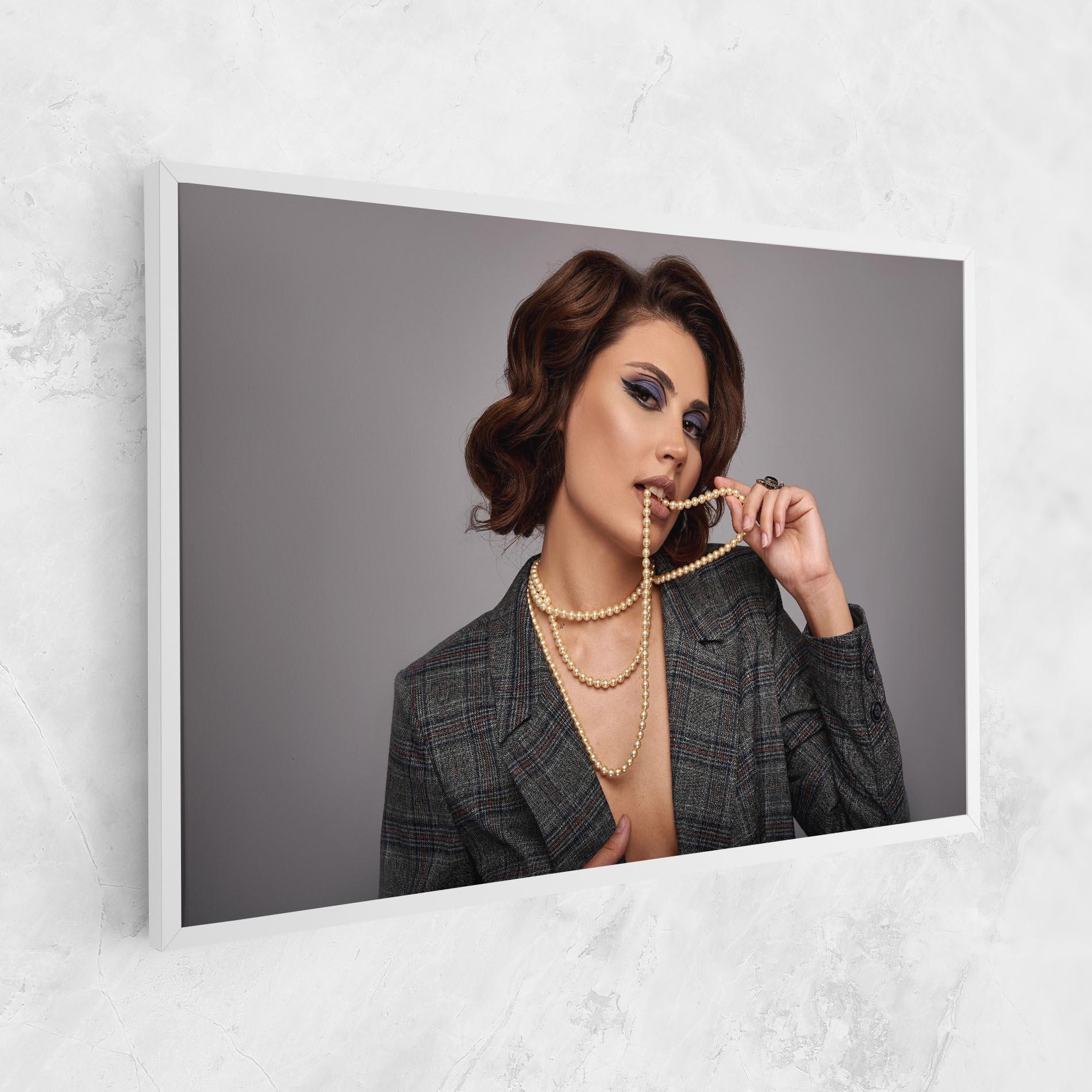 Vászonkép Gold Pearls mockup 1