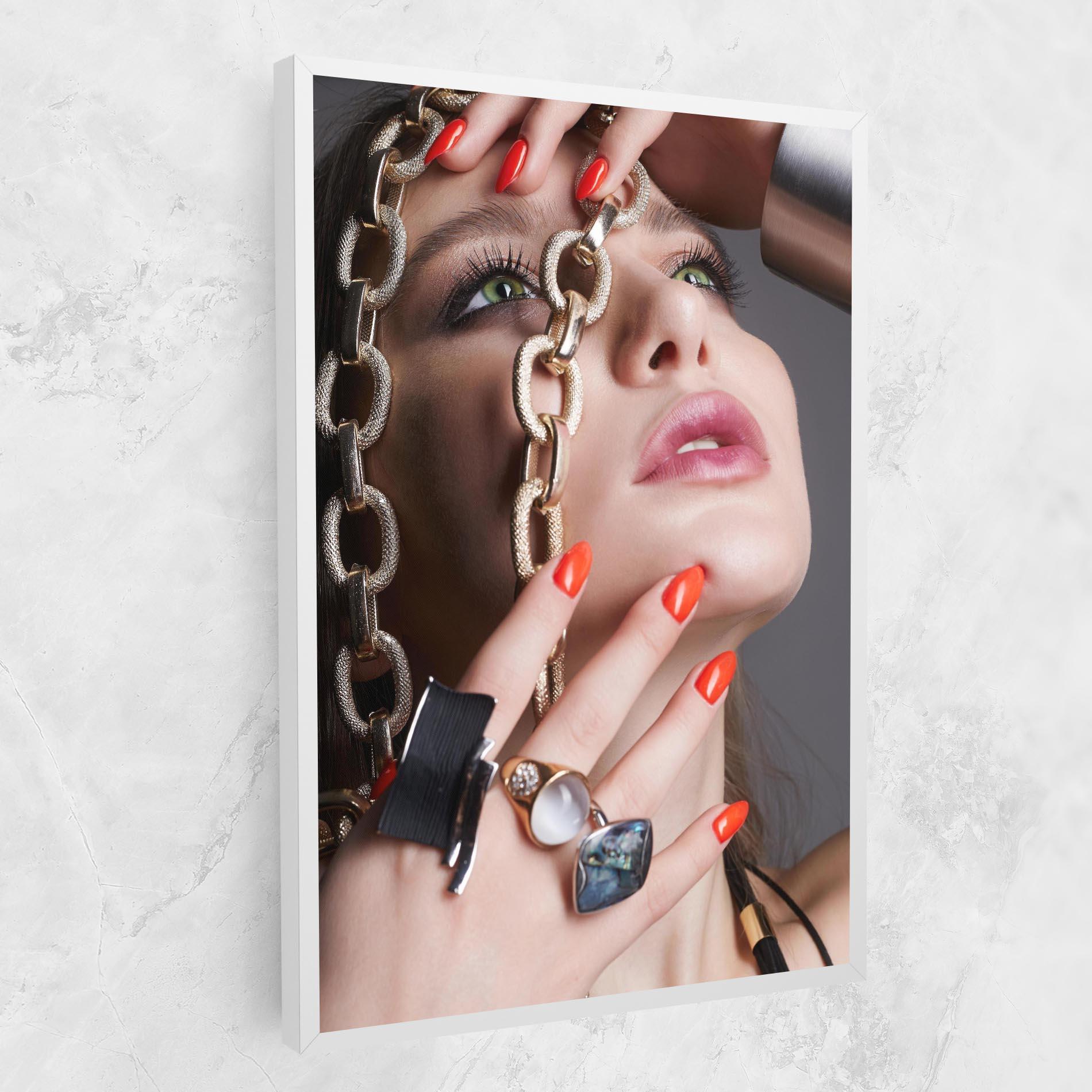 Vászonkép Big Chain Woman mockup 1