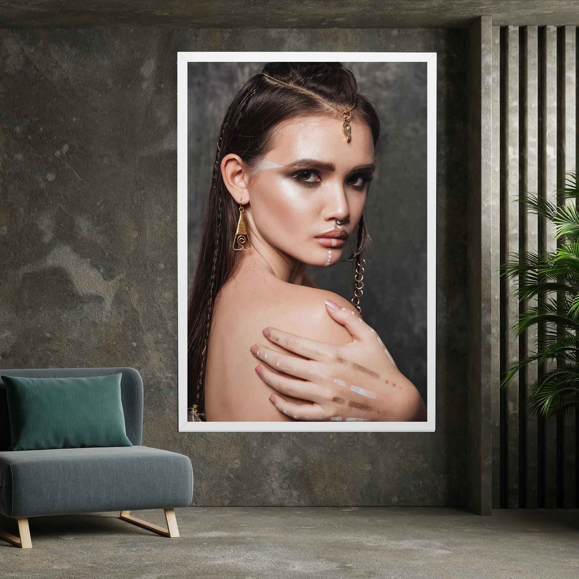 Vászonkép Gold Triangle Earring mockup 7